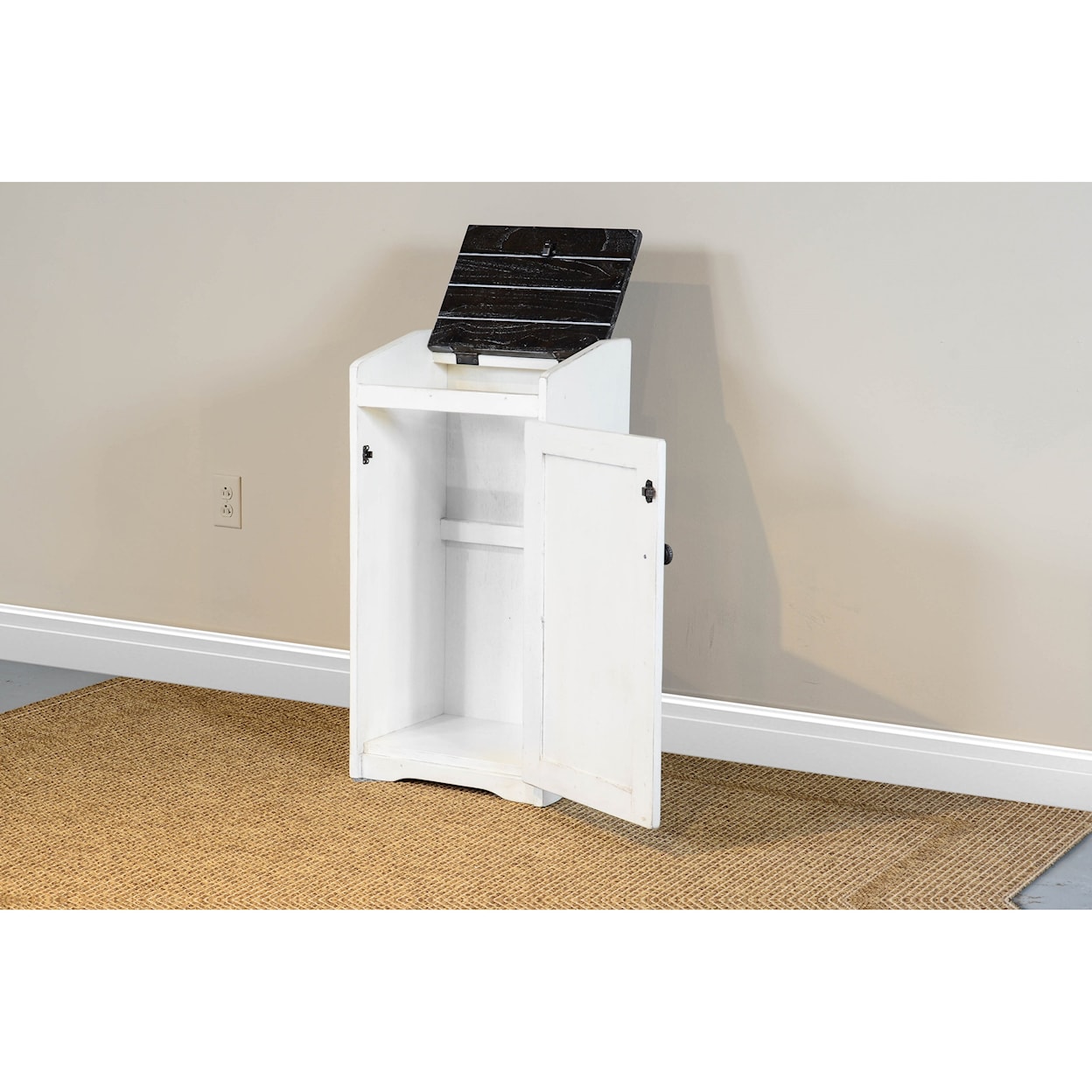 Sunny Designs Vermont VERMONT WHITE TRASH BIN |