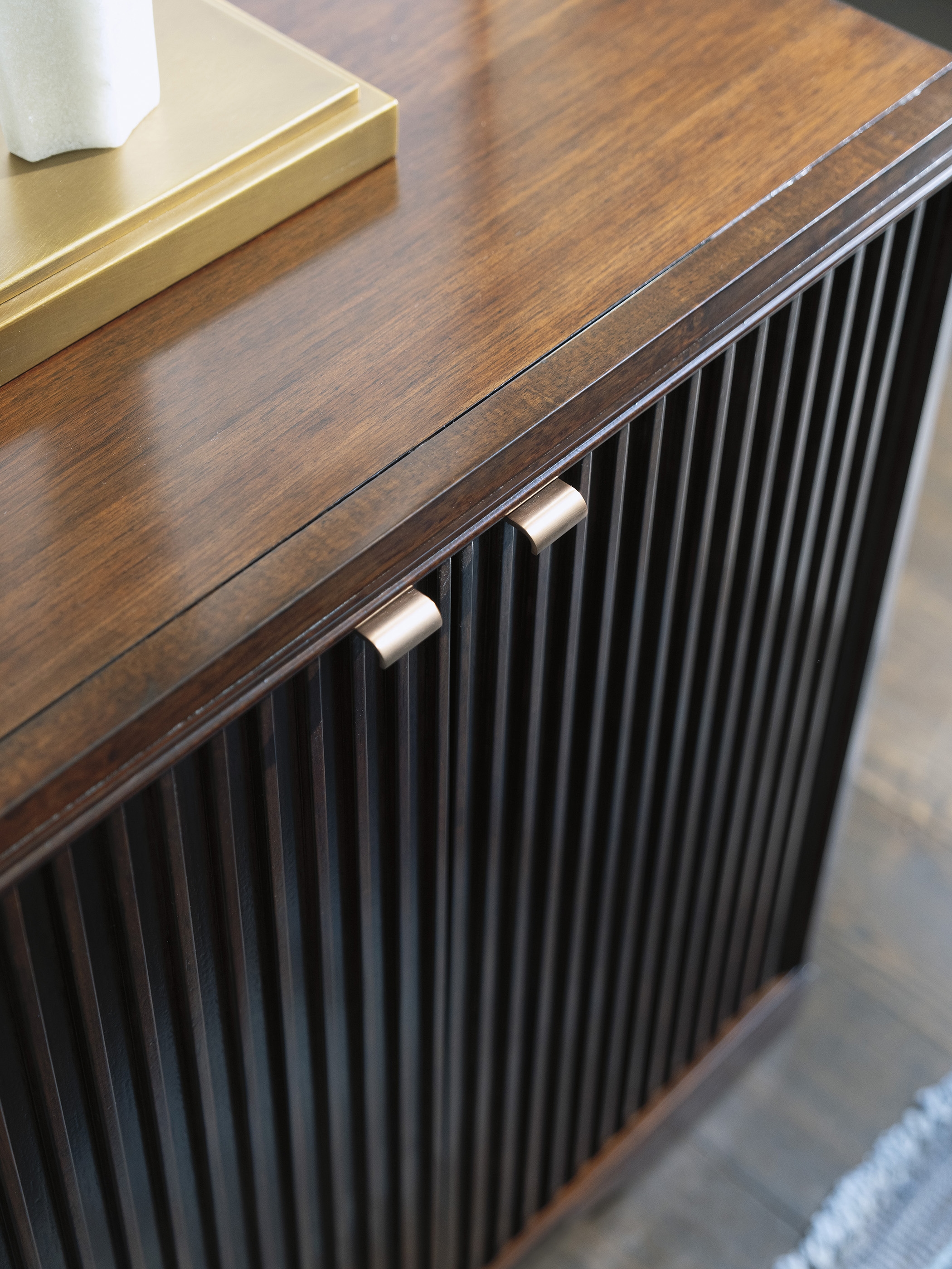 Lexington Rendezvous Brentford Media Console