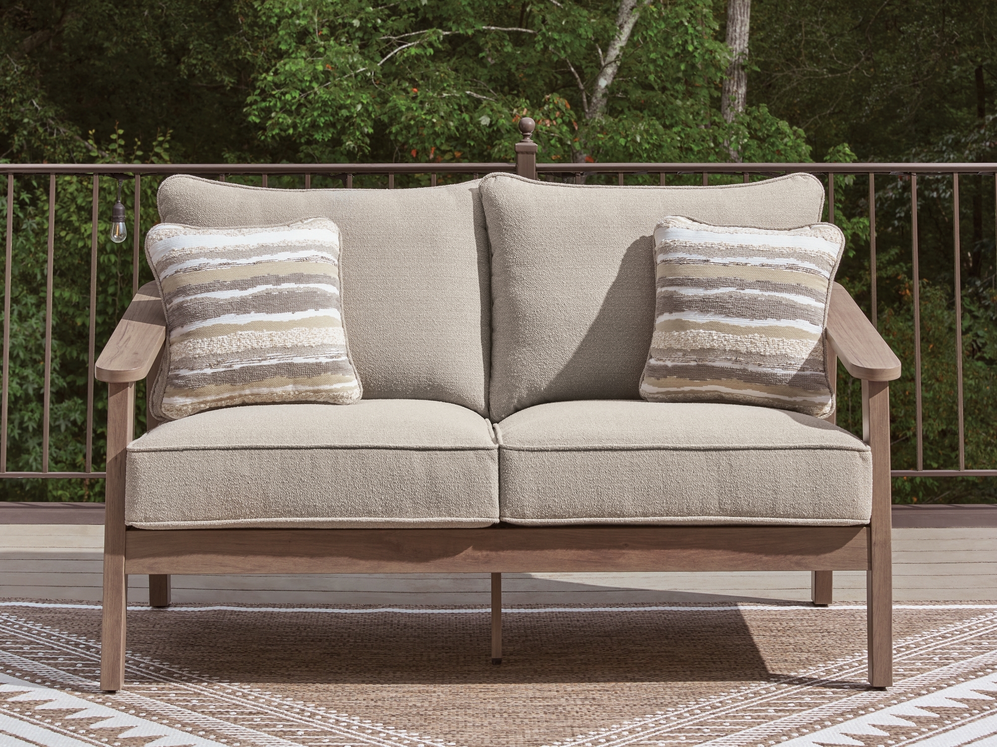 Ashley (Signature Design) Harmony Headlands Loveseat W/Cushion