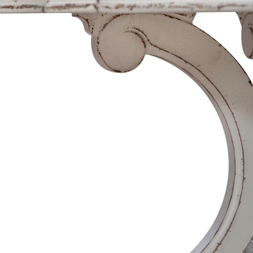 Liberty Furniture Magnolia Manor Round Table