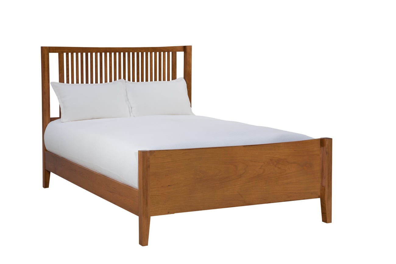 Atwood Queen Low Footboard Spindle Bed