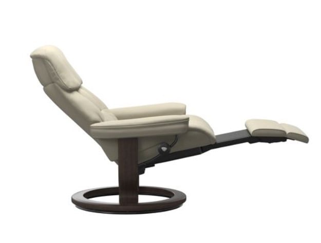 Large Ruby Power Recliner