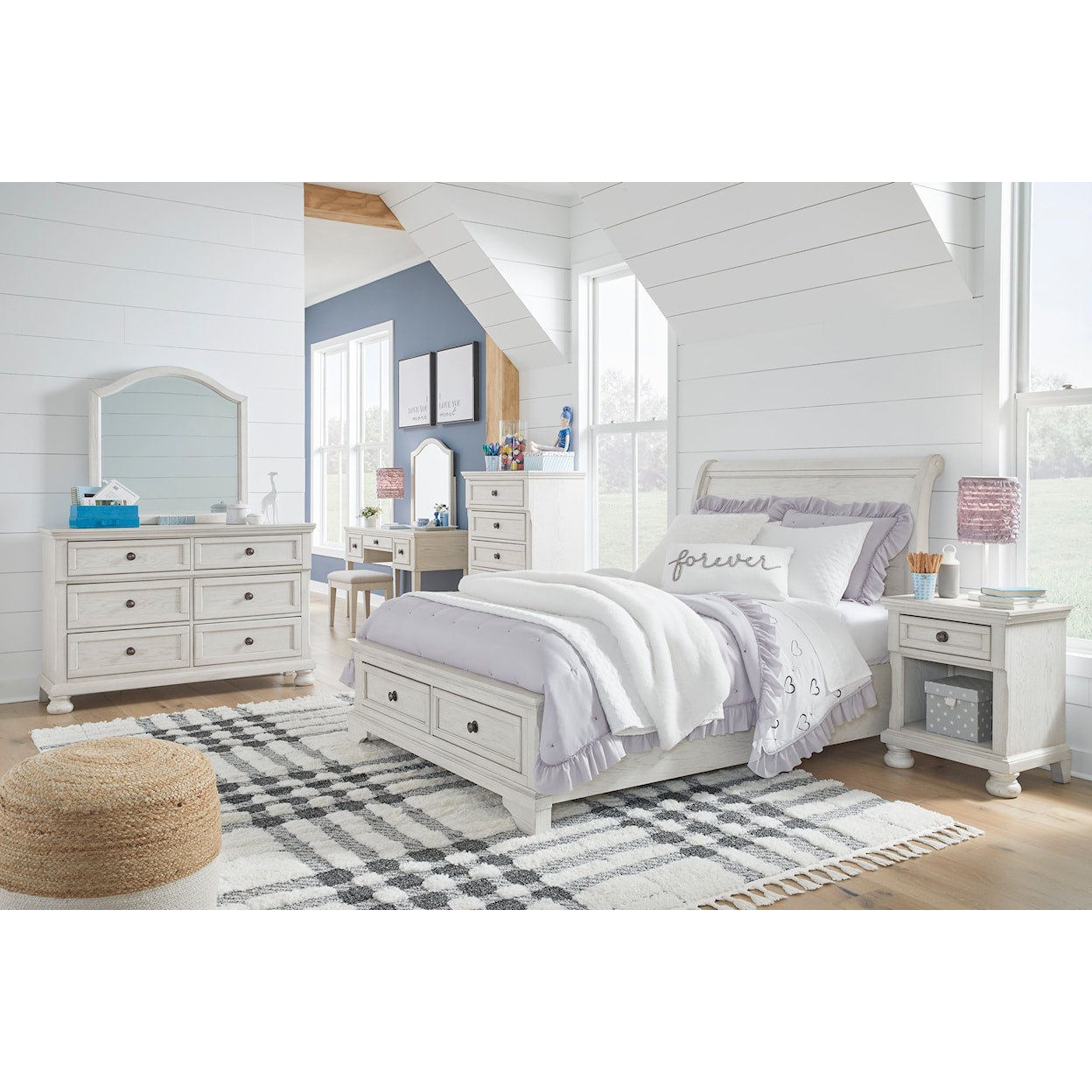 Signature Design by Ashley Robbinsdale Full Sleigh Bed with Storage