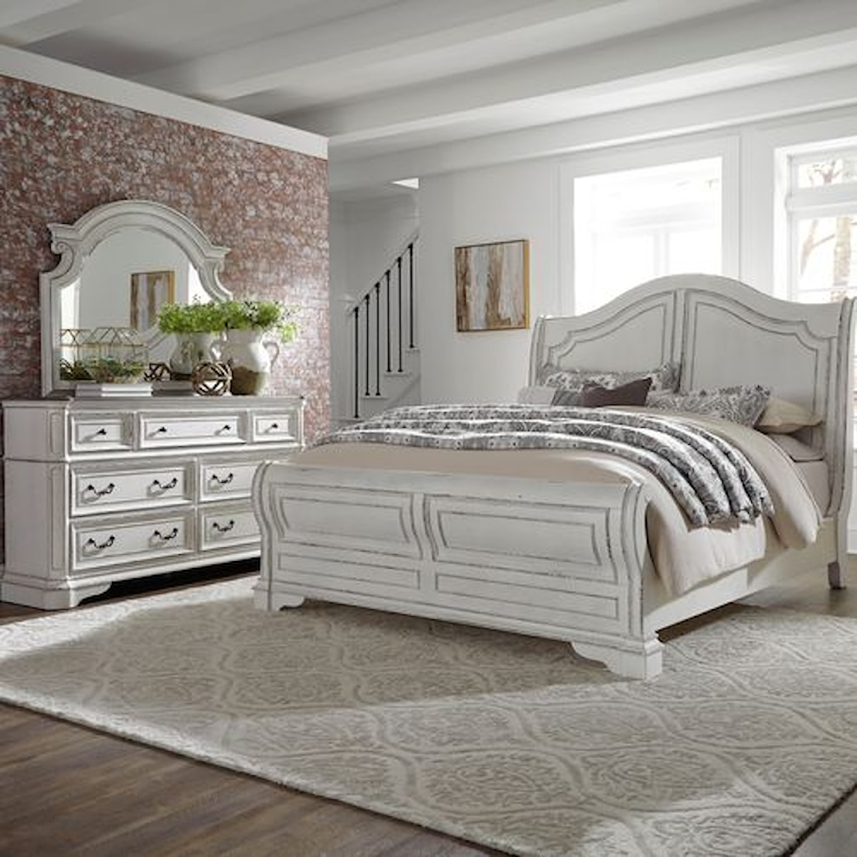 Liberty Furniture Magnolia Manor Queen Bedroom Group