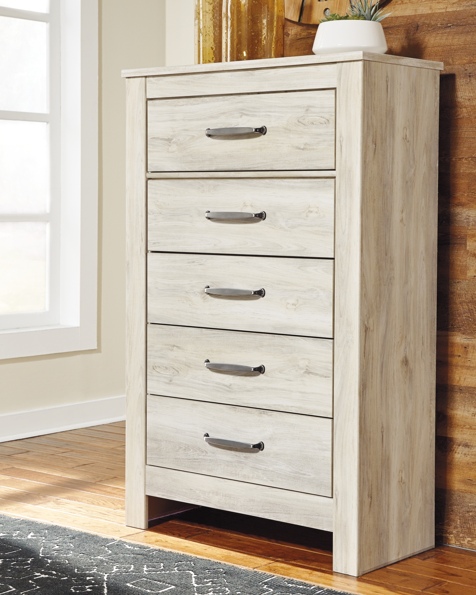 Signature Design by Ashley Bellaby Five Drawer Chest