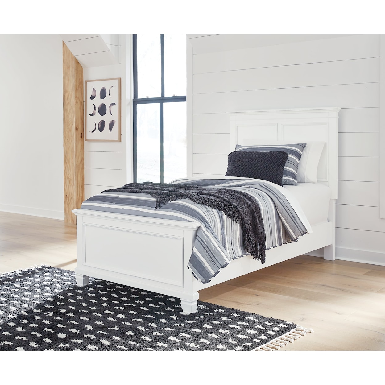 Benchcraft Fortman Twin Panel Bed