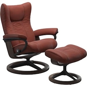 Casual Medium Reclining Chair with Signature Base