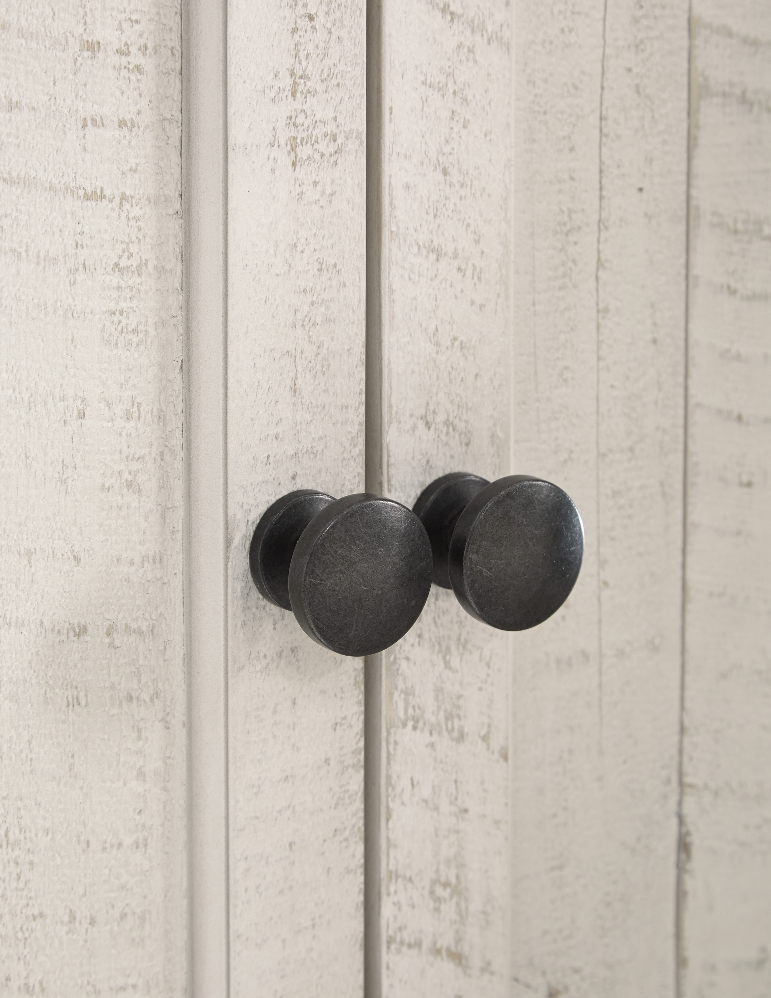 Signature Design by Ashley Havalance Extra Large TV Stand