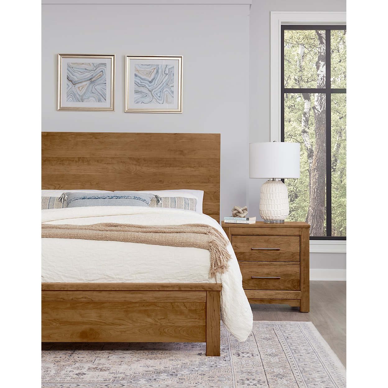 Virginia House Crafted Cherry - Medium QUEEN PLANK BED