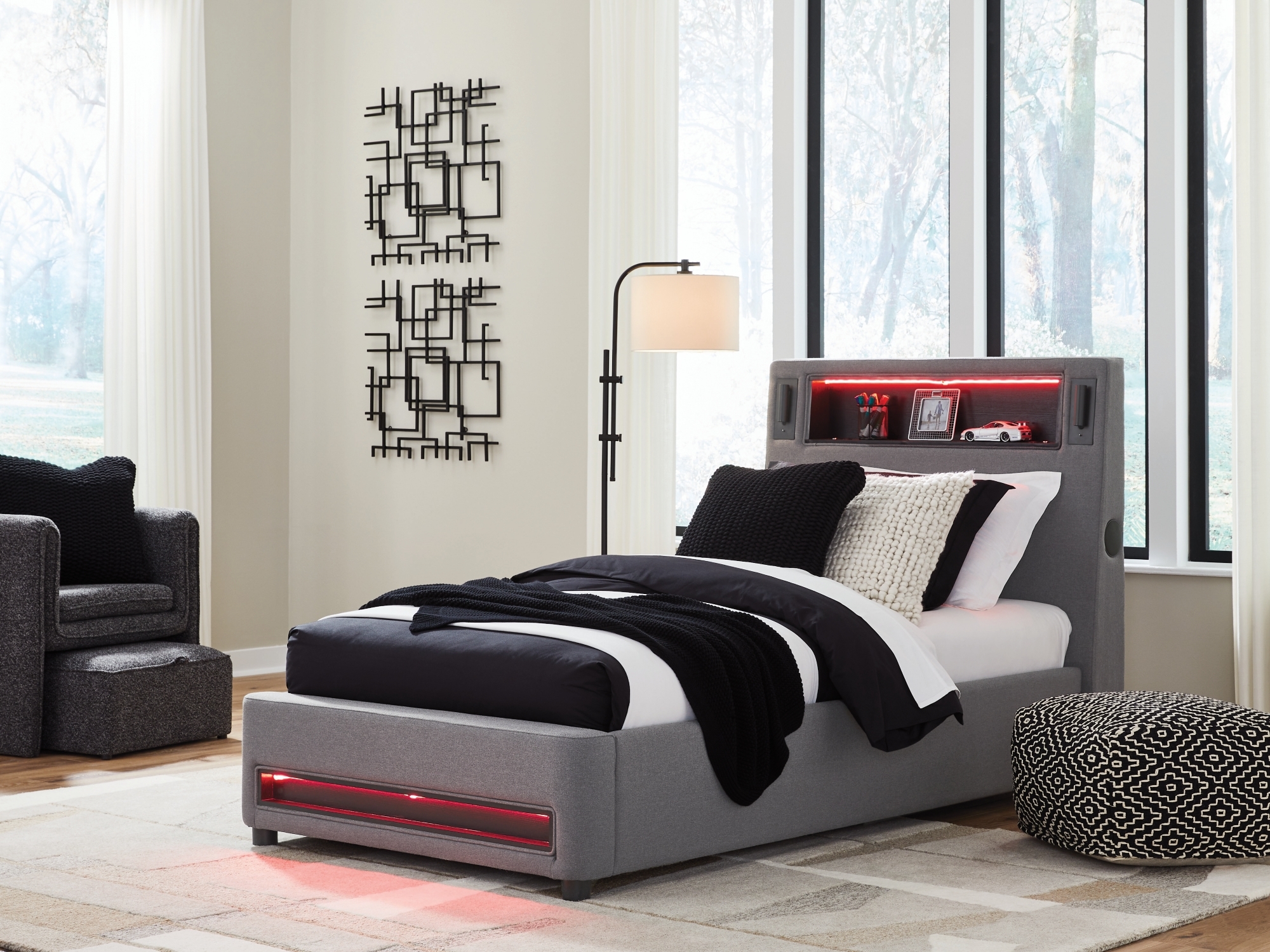 Signature Design by Ashley Verishaw Twin Upholstered Bed