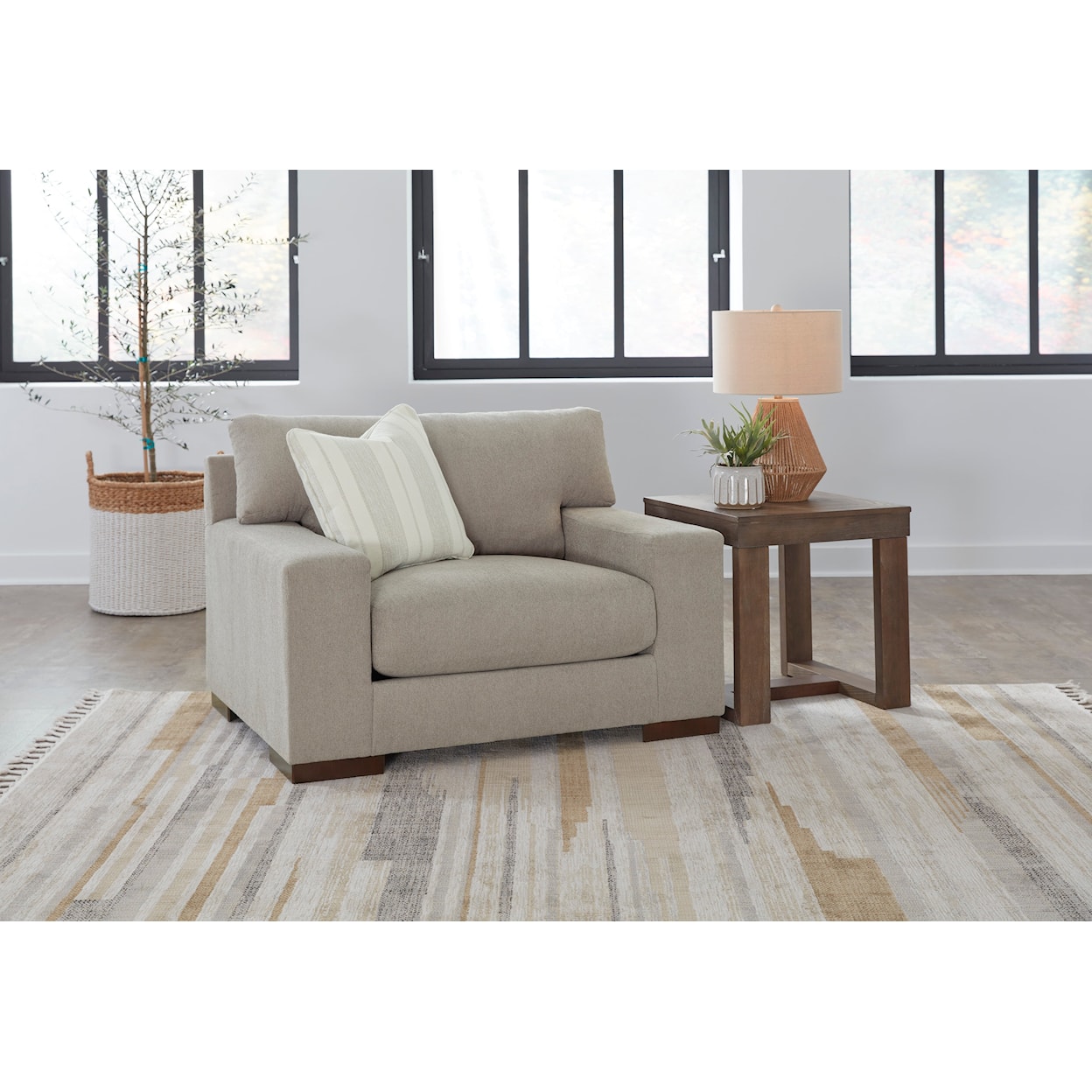 Ashley Furniture Signature Design Maggie Oversized Chair