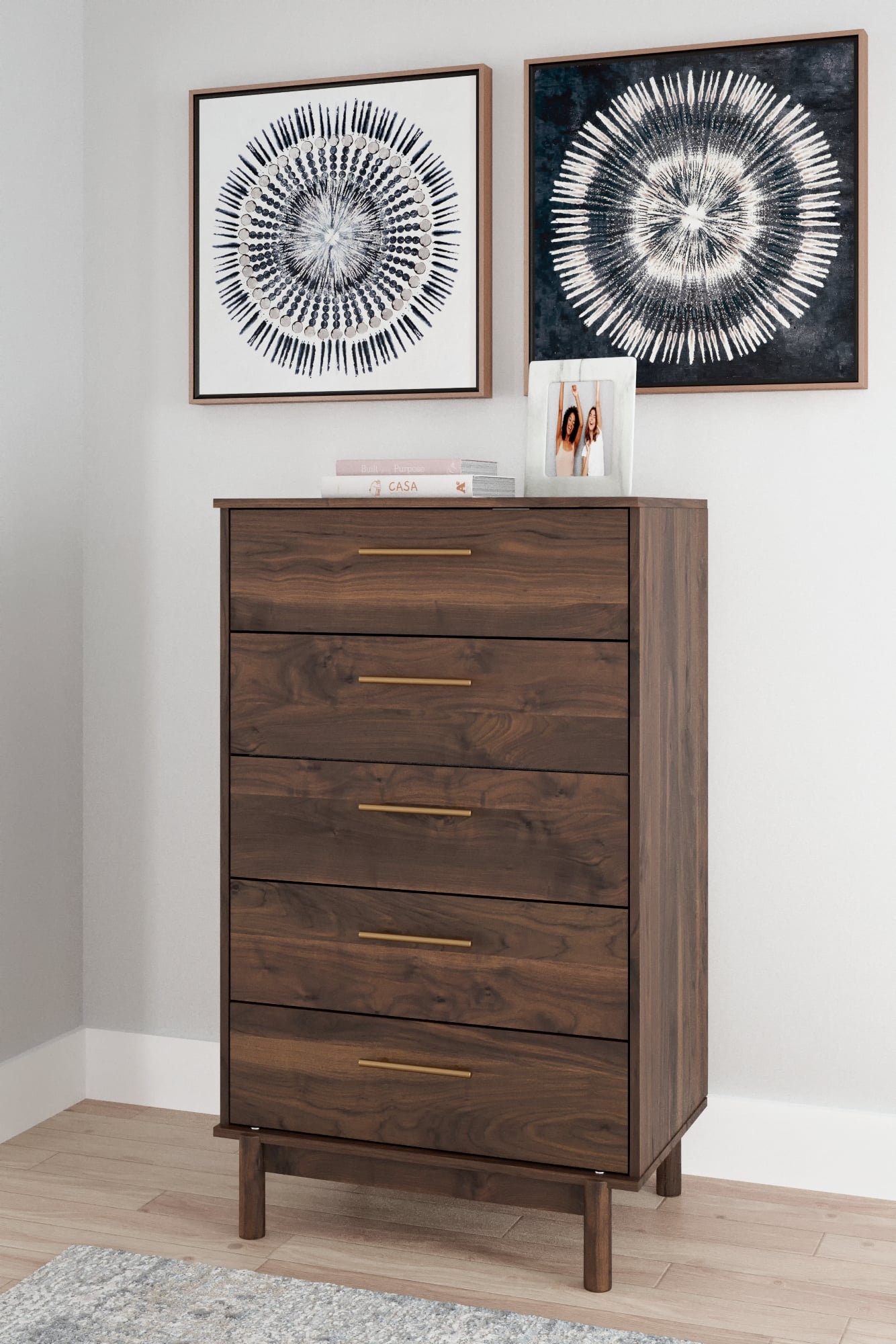 Signature Design by Ashley Calverson 5-Drawer Chest
