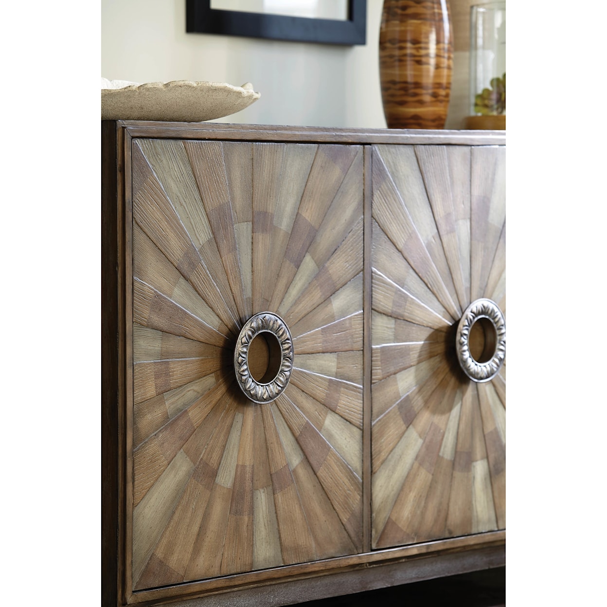 Hammary Astor Accent Chest