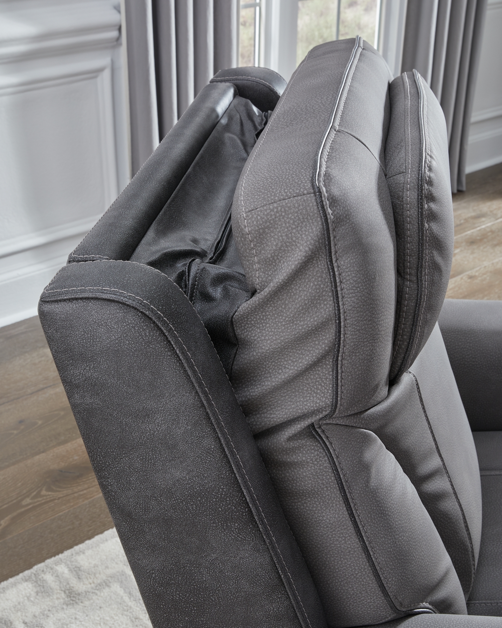 Signature Design 4Z-Serenity Zone Power Lift Recliner