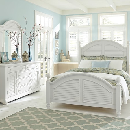 4-Piece Cottage Queen Poster Bedroom Set