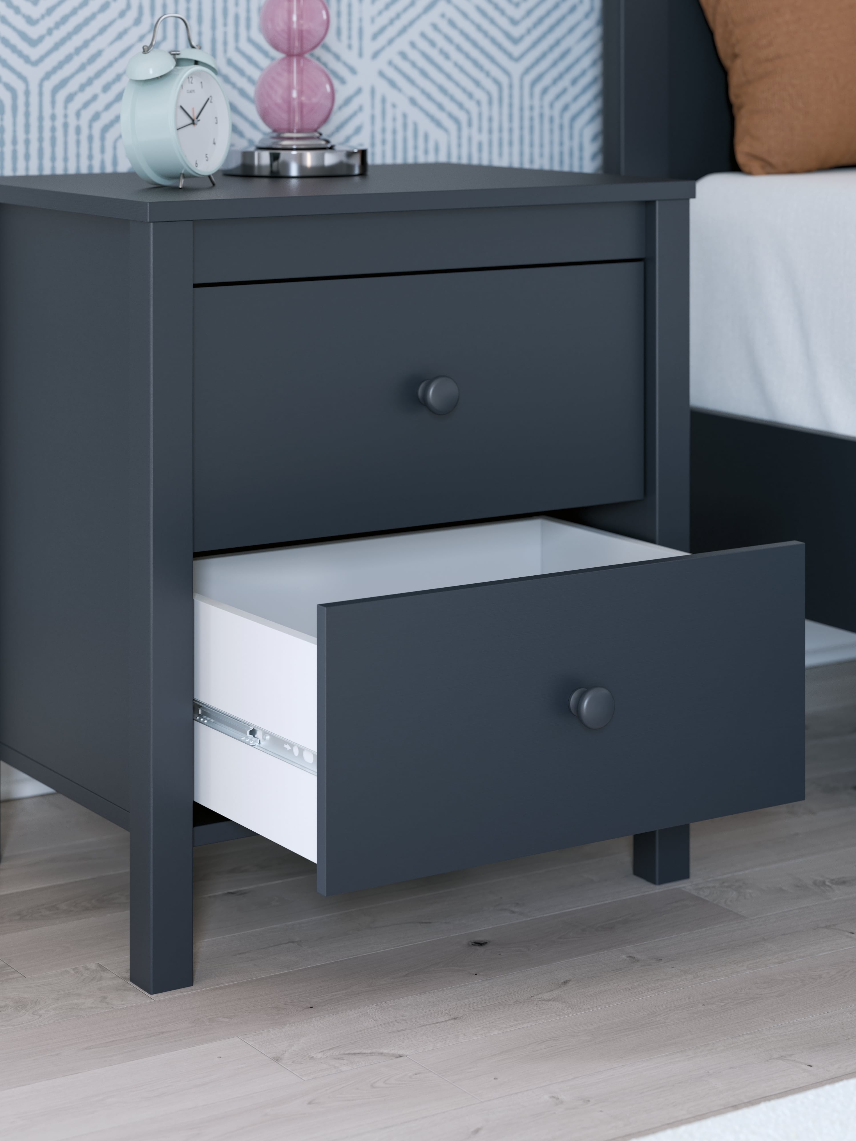 Signature Design by Ashley Simmenfort Nightstand