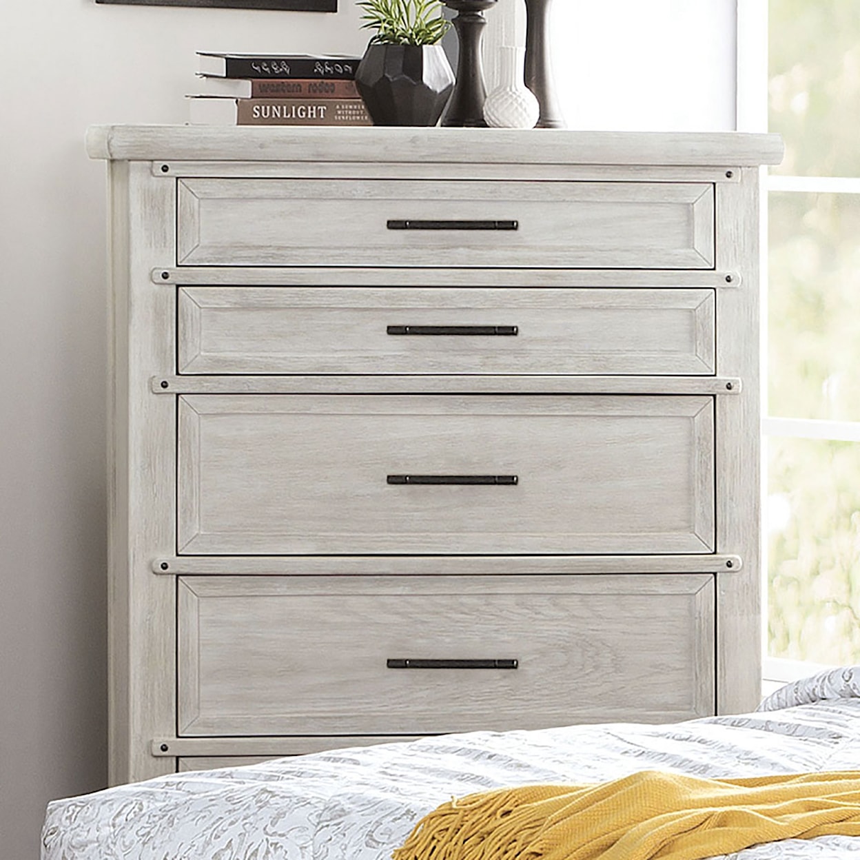 Furniture of America Shawnette Chest