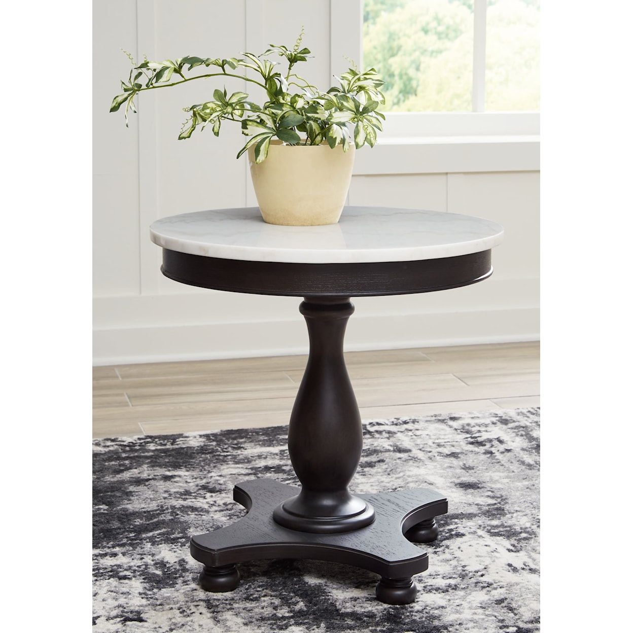 Signature Design Henridge Accent Table