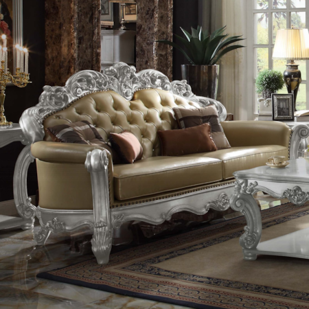 Tufted Sofa with 4 Pillows