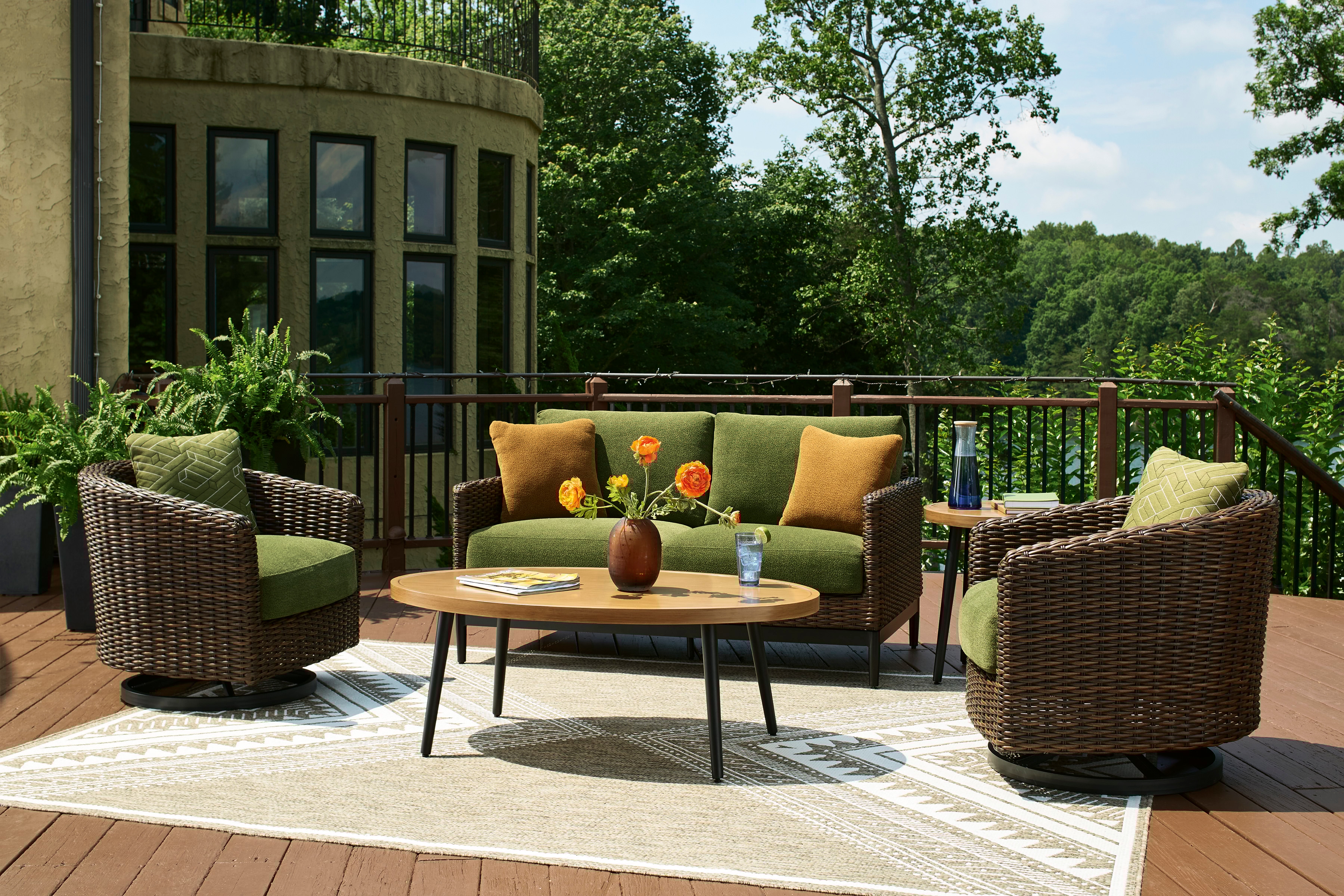 Outdoor Seating Group