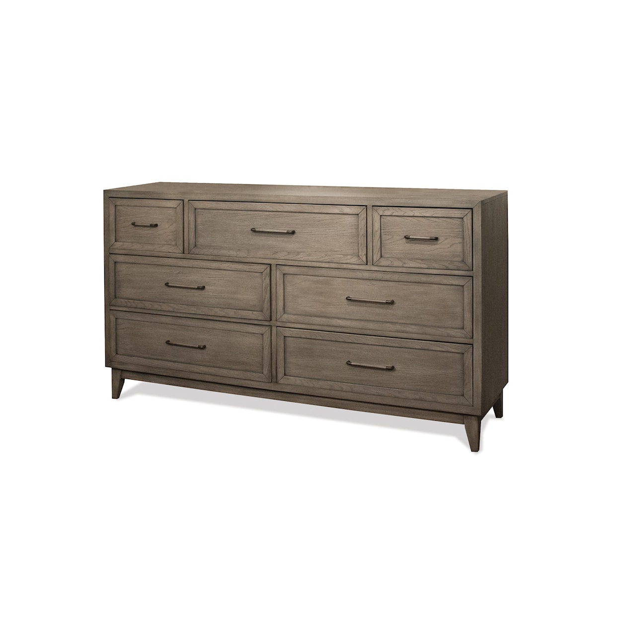 Riverside Furniture Vogue 7 Drawer Dresser