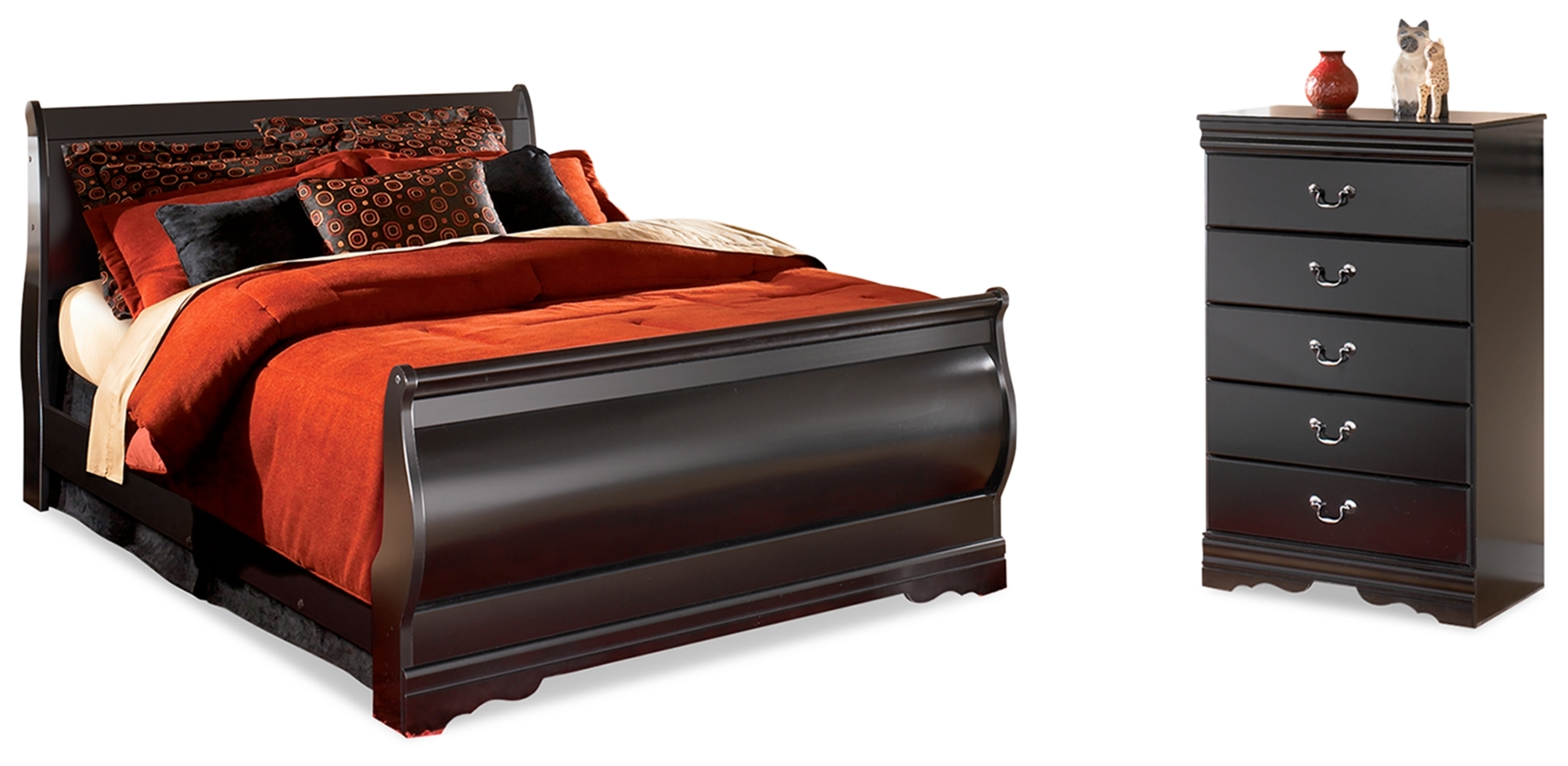 Queen Sleigh Bed And Chest