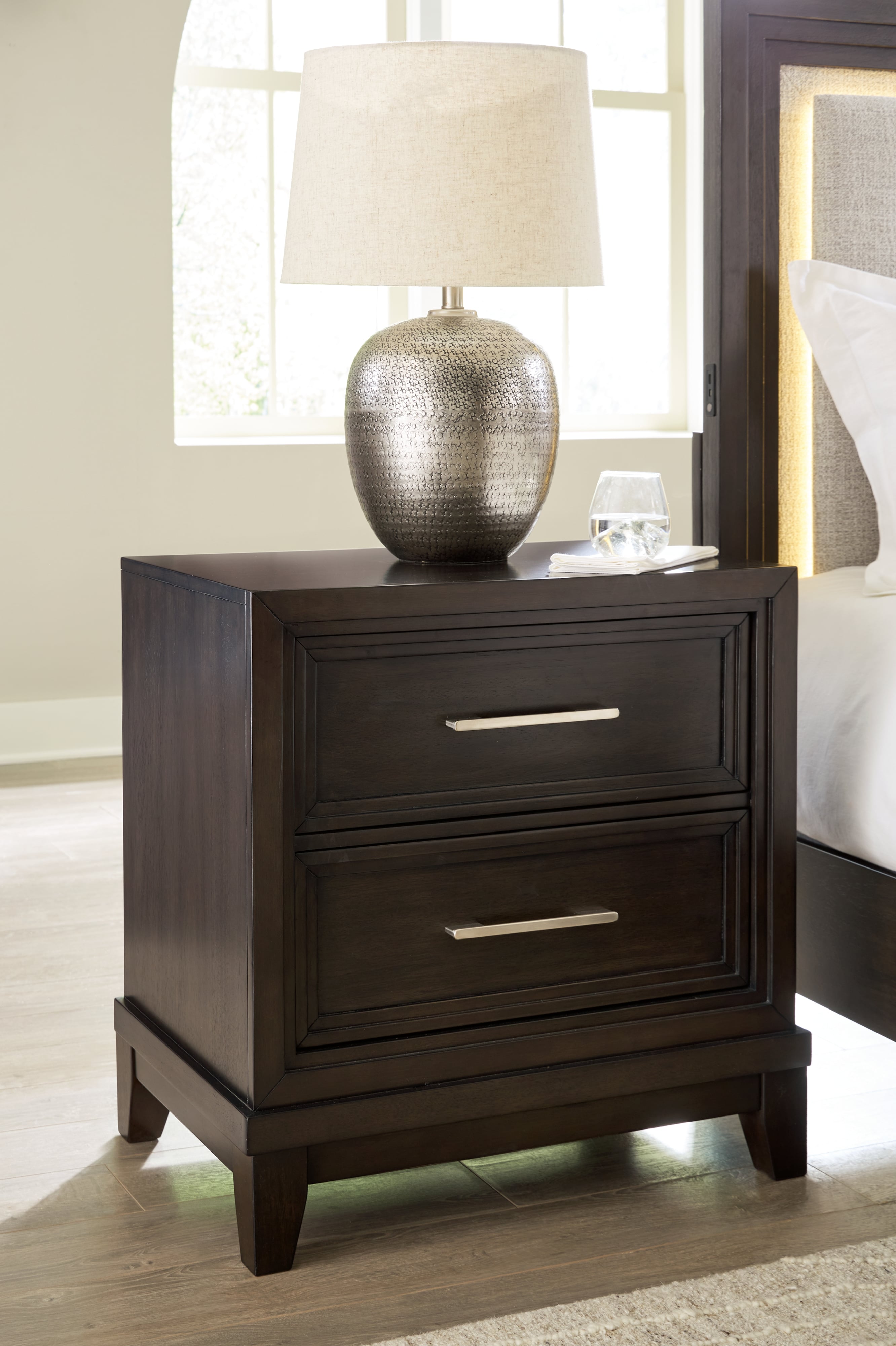 2-Drawer Nightstand