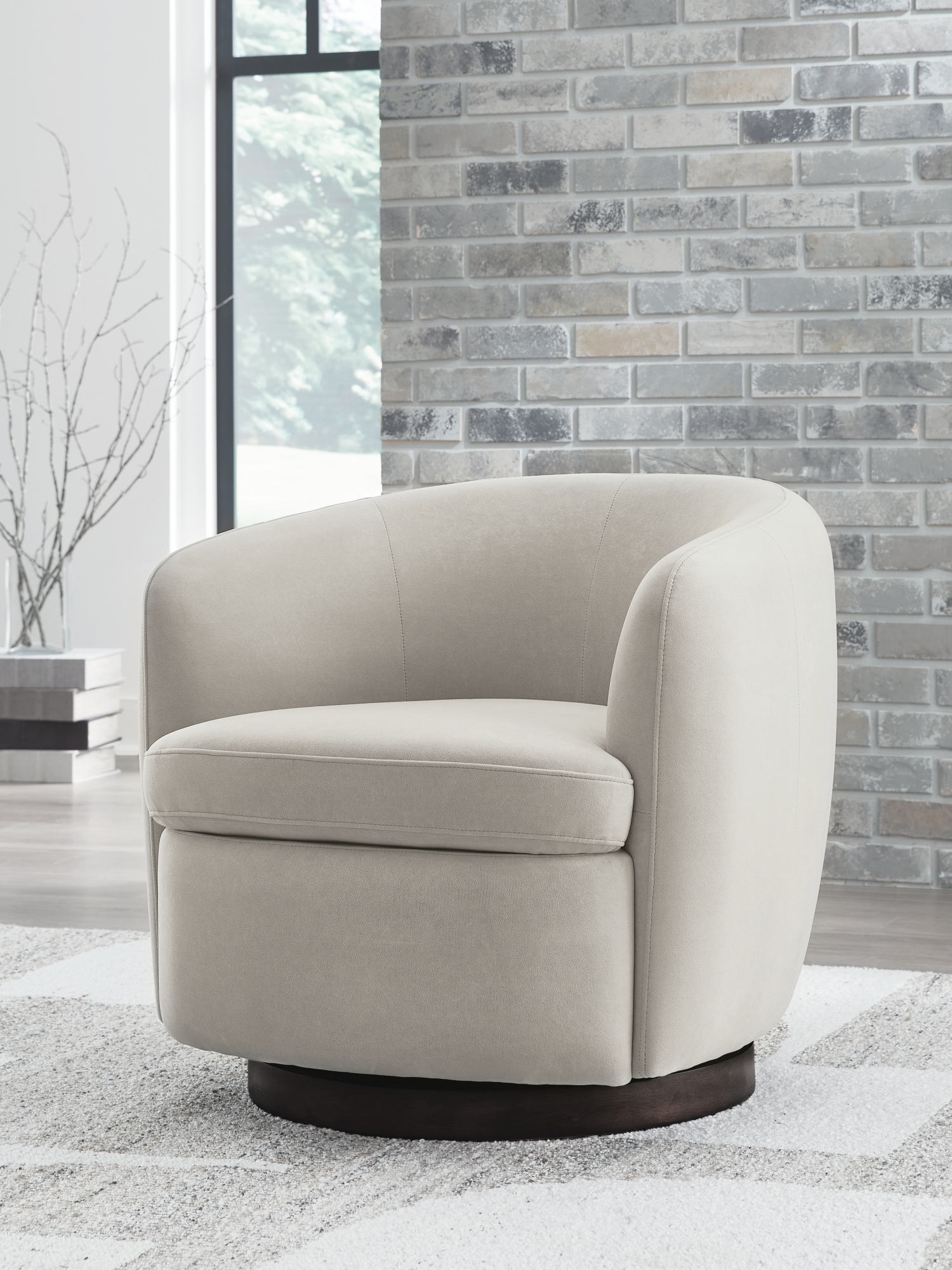 Signature Design by Ashley Annbury Swivel Accent Chair