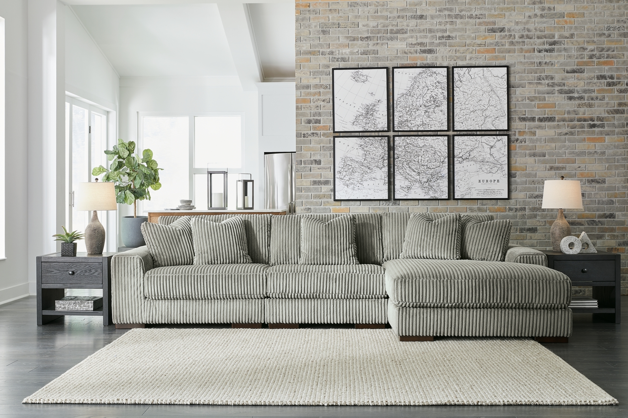 Sectional With Chaise