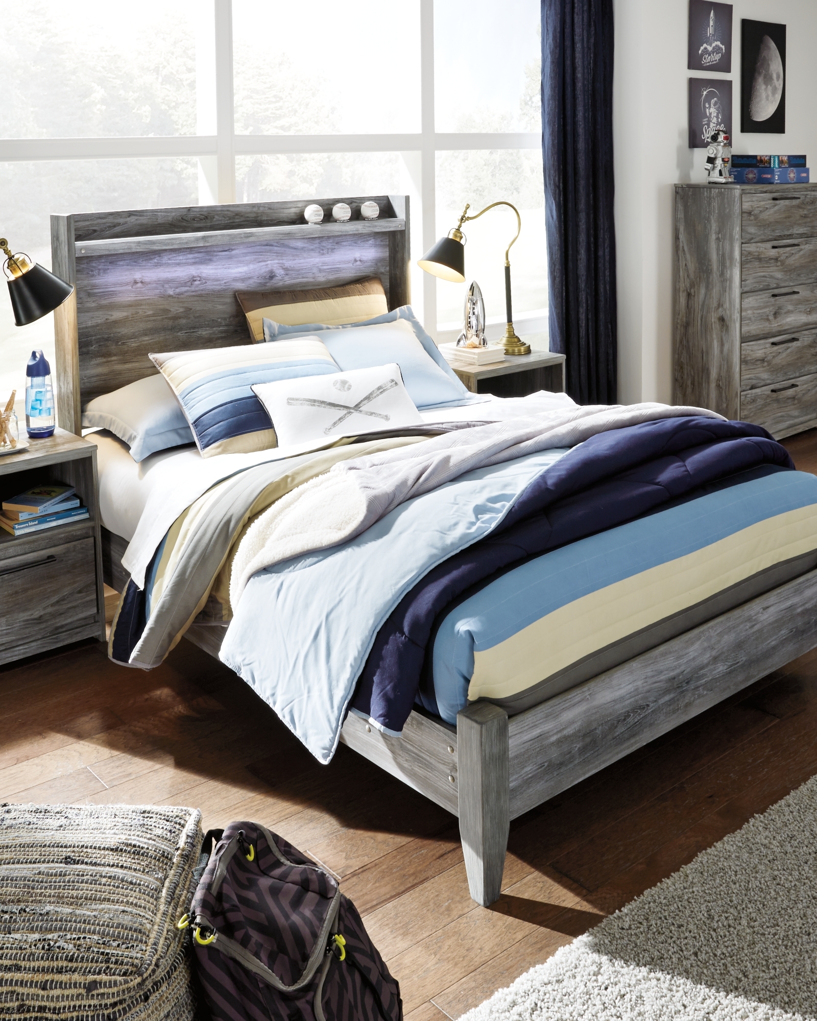 Signature Design by Ashley Baystorm Full Panel Bed