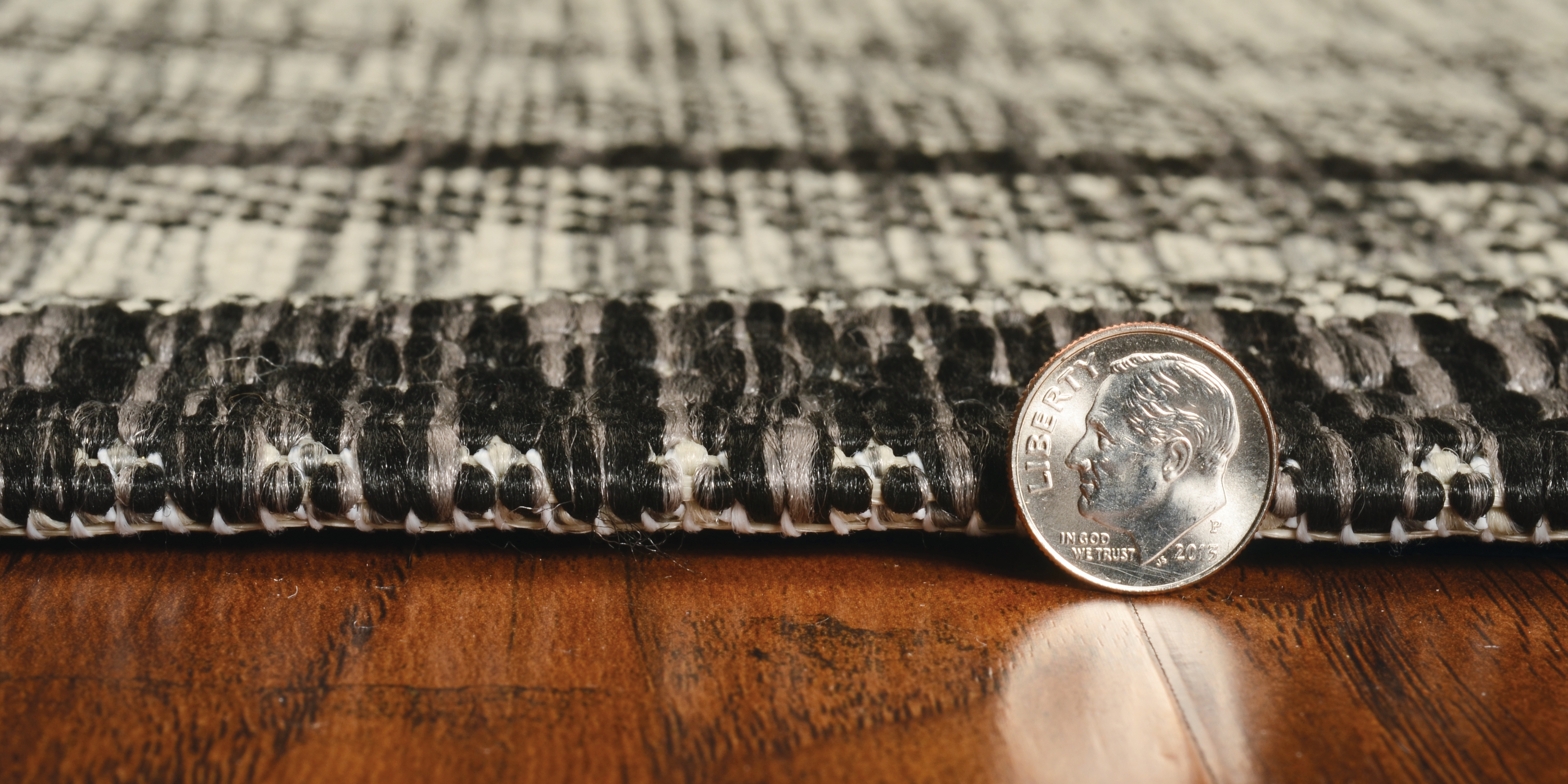 7'10" Round Grey Cape Cod Rug