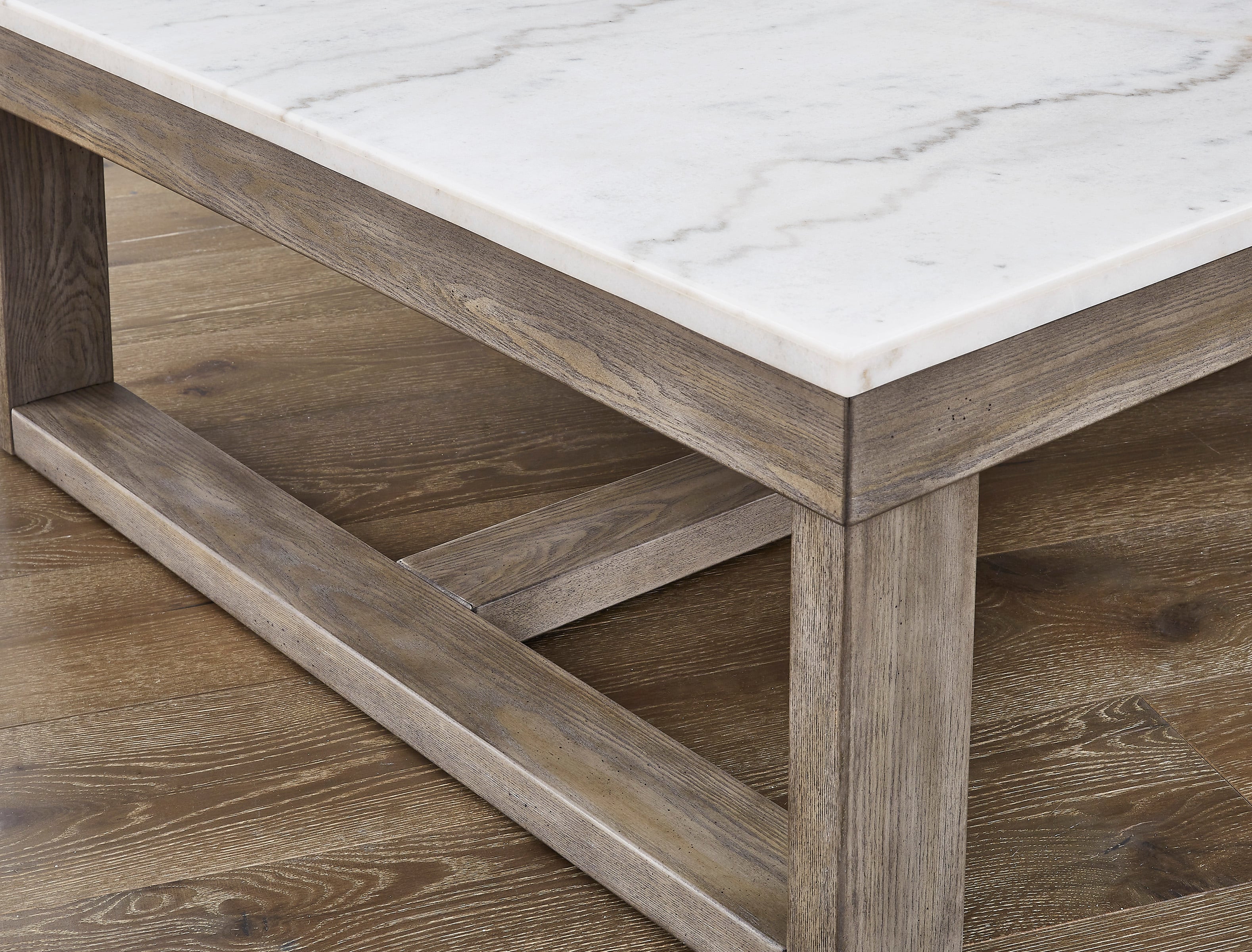 Signature Design by Ashley Loyaska T7891 Large Rectangular Coffee