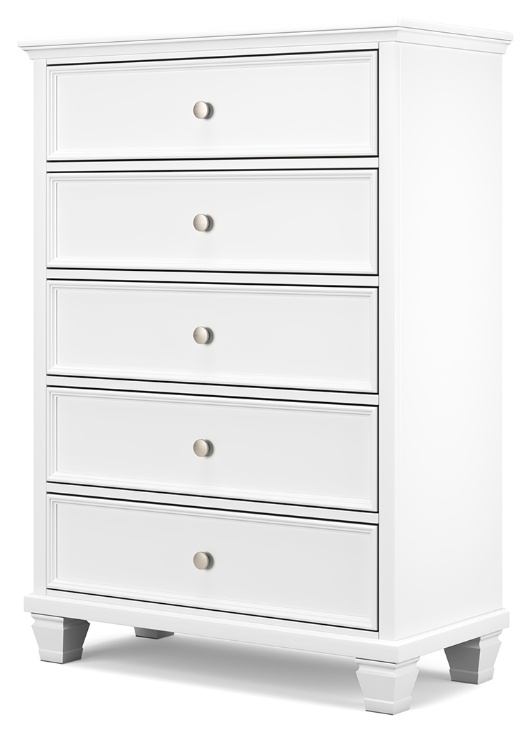 Signature Design by Ashley Fortman 5-Drawer Chest