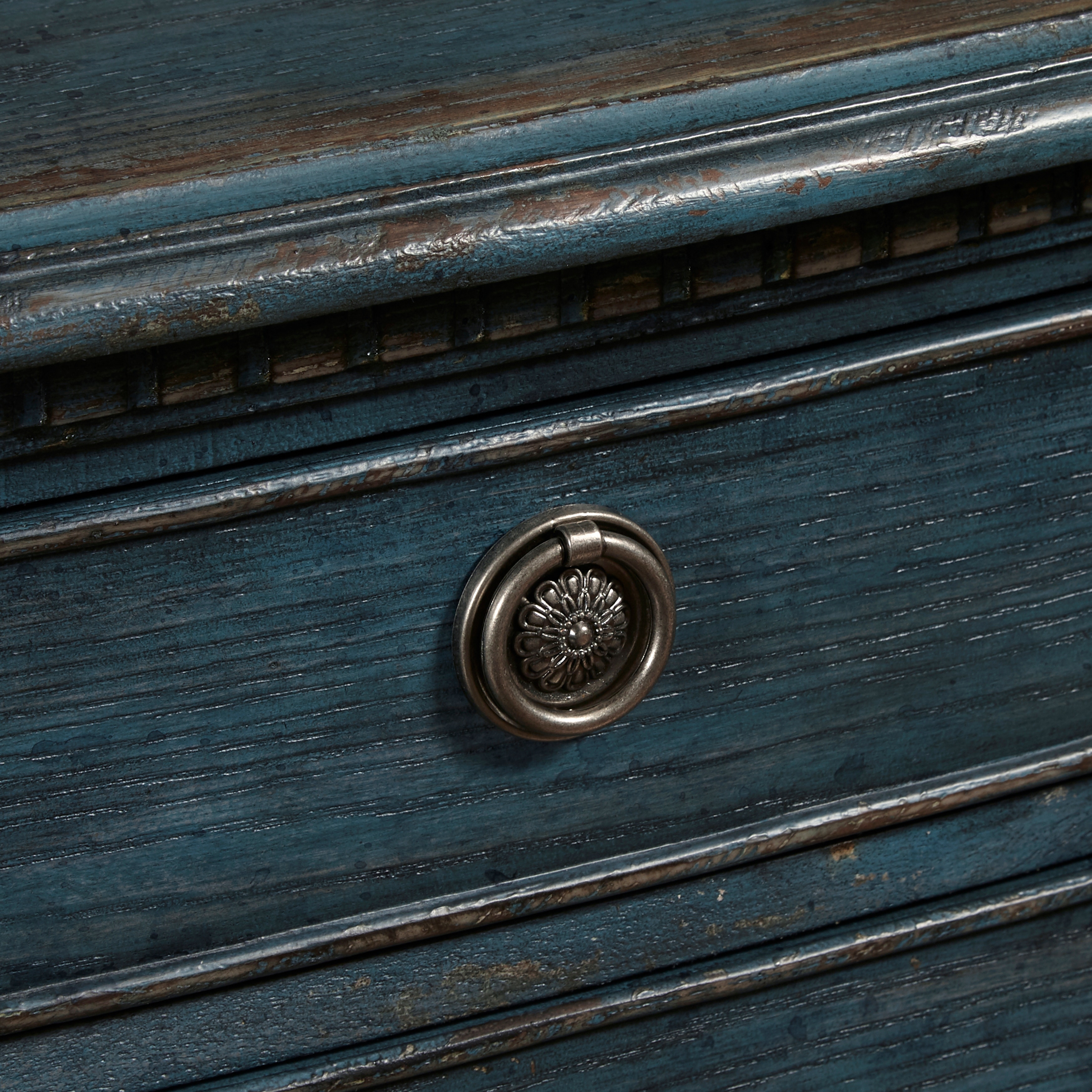 Pulaski Furniture Pulaski Accents 8-Door Dressing Chest