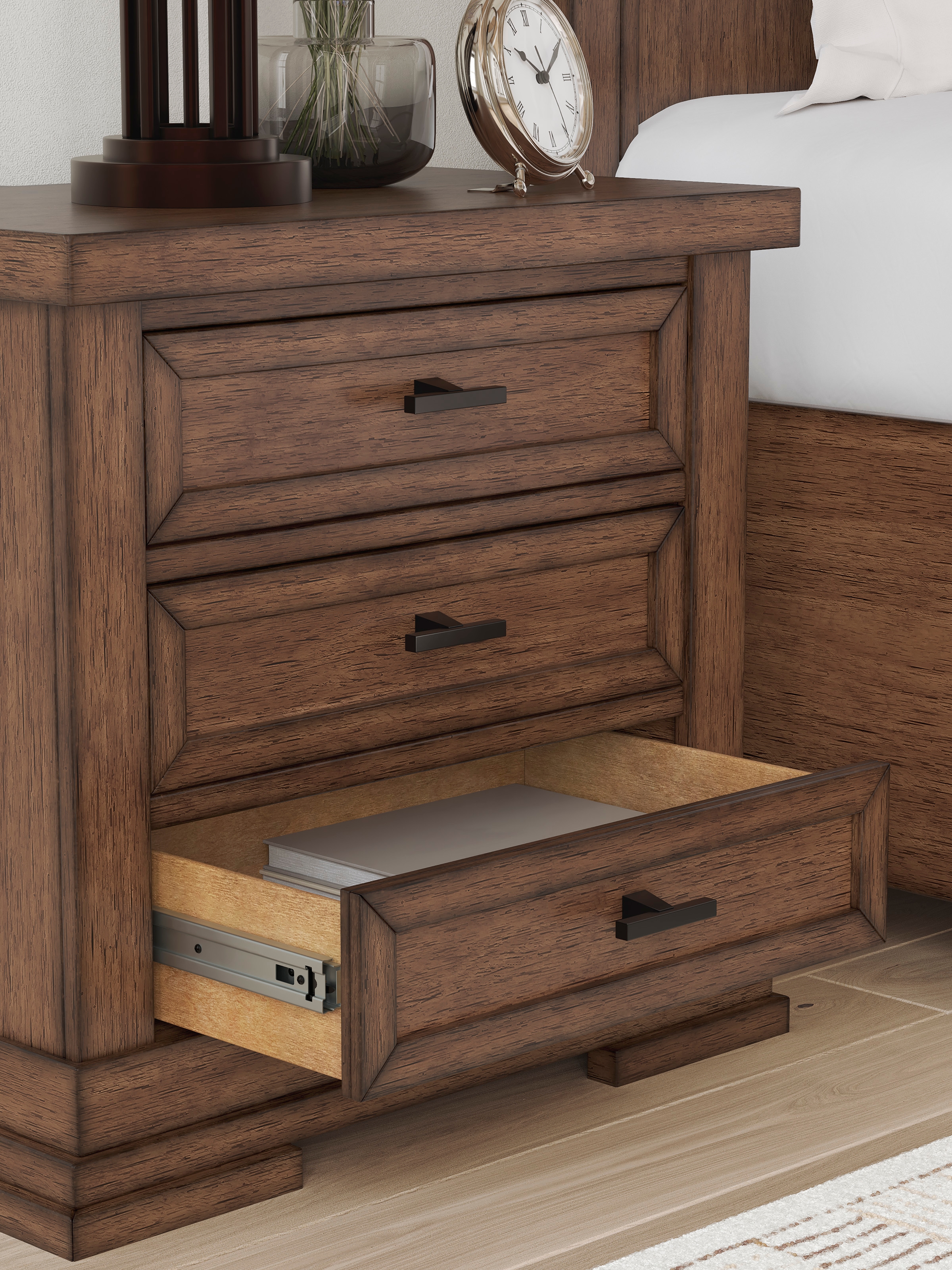 Signature Design by Ashley Taffenbrook 3-Drawer Nightstand