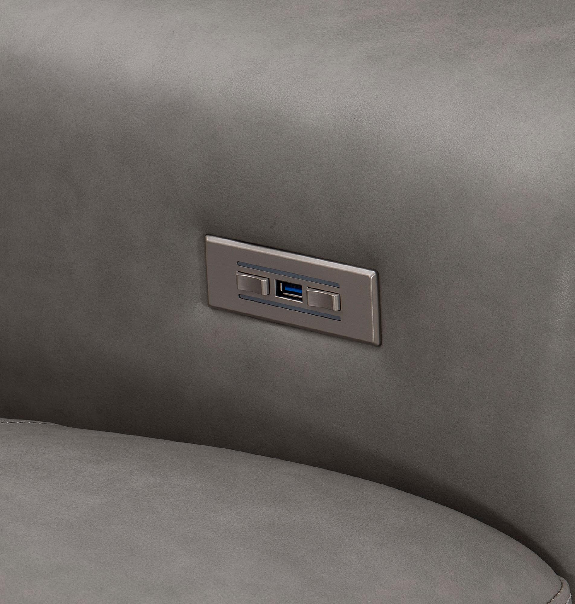 Bernhardt Lioni Power Sofa