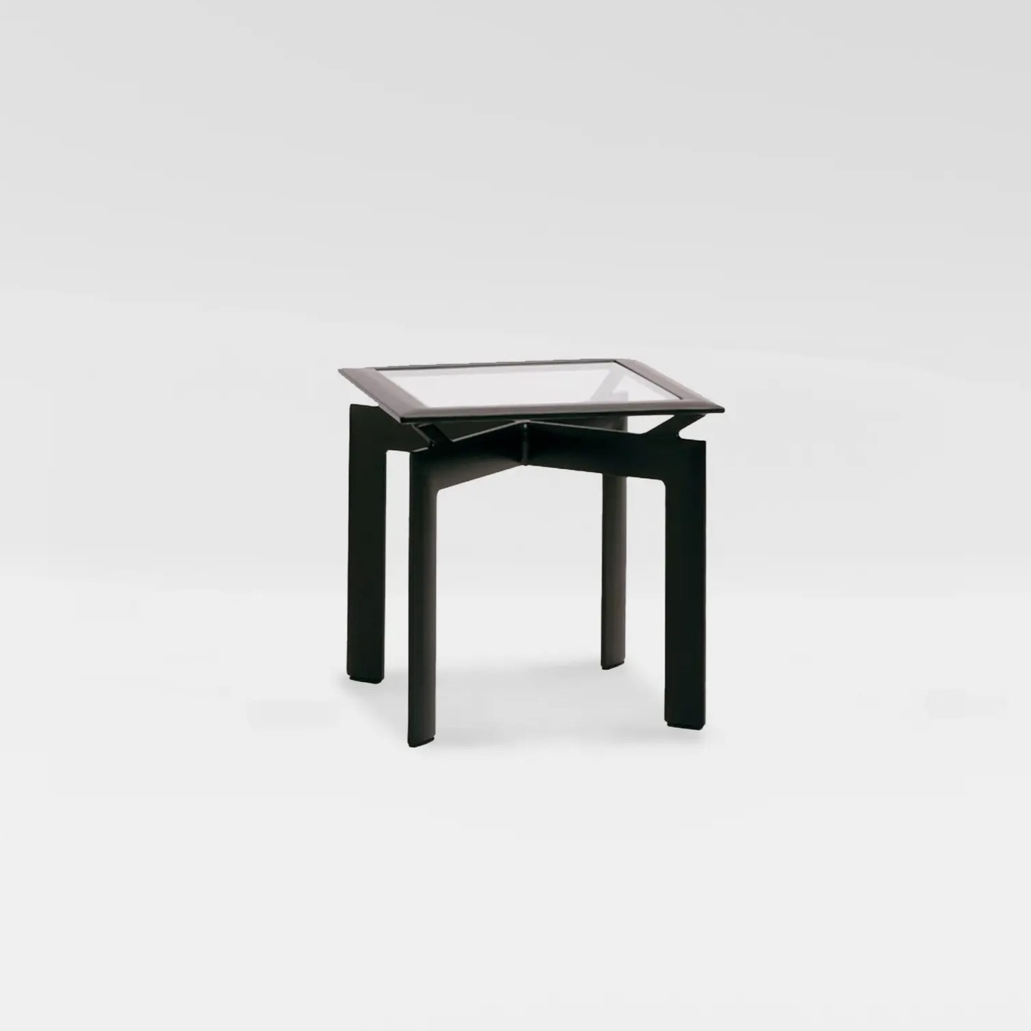 21" Square Broad-Leg Side Table