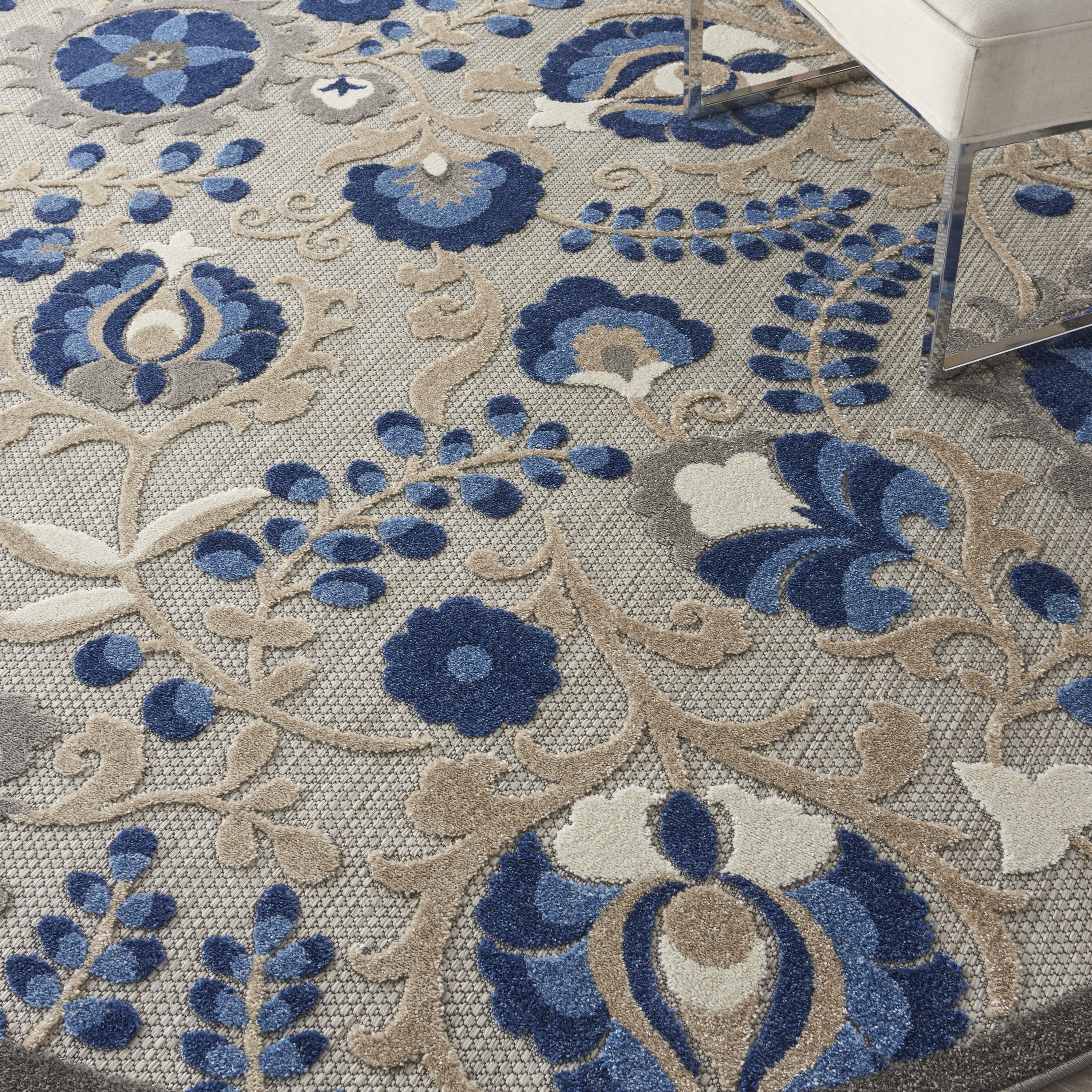 Nourison Aloha 7'10" Round  Rug