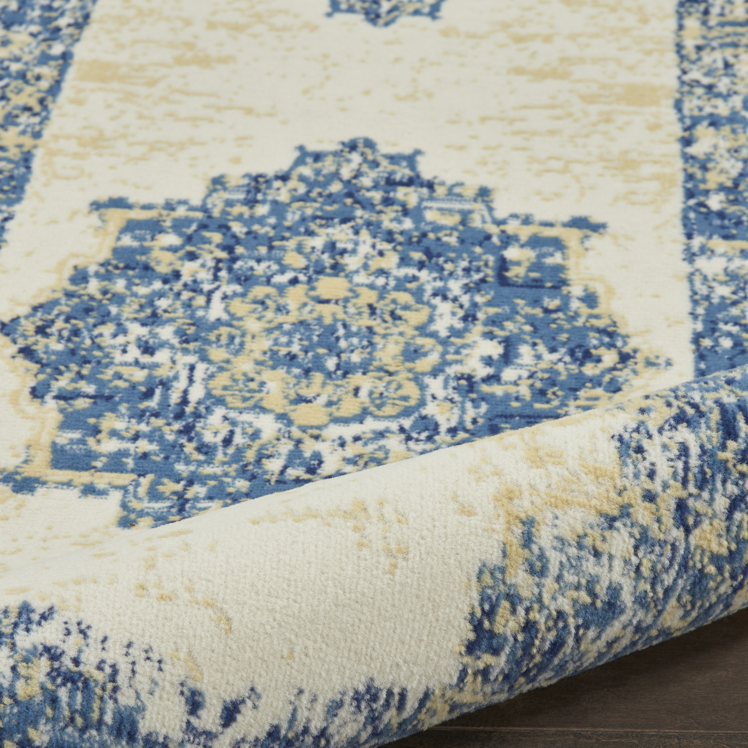 3' x 5'  Rug