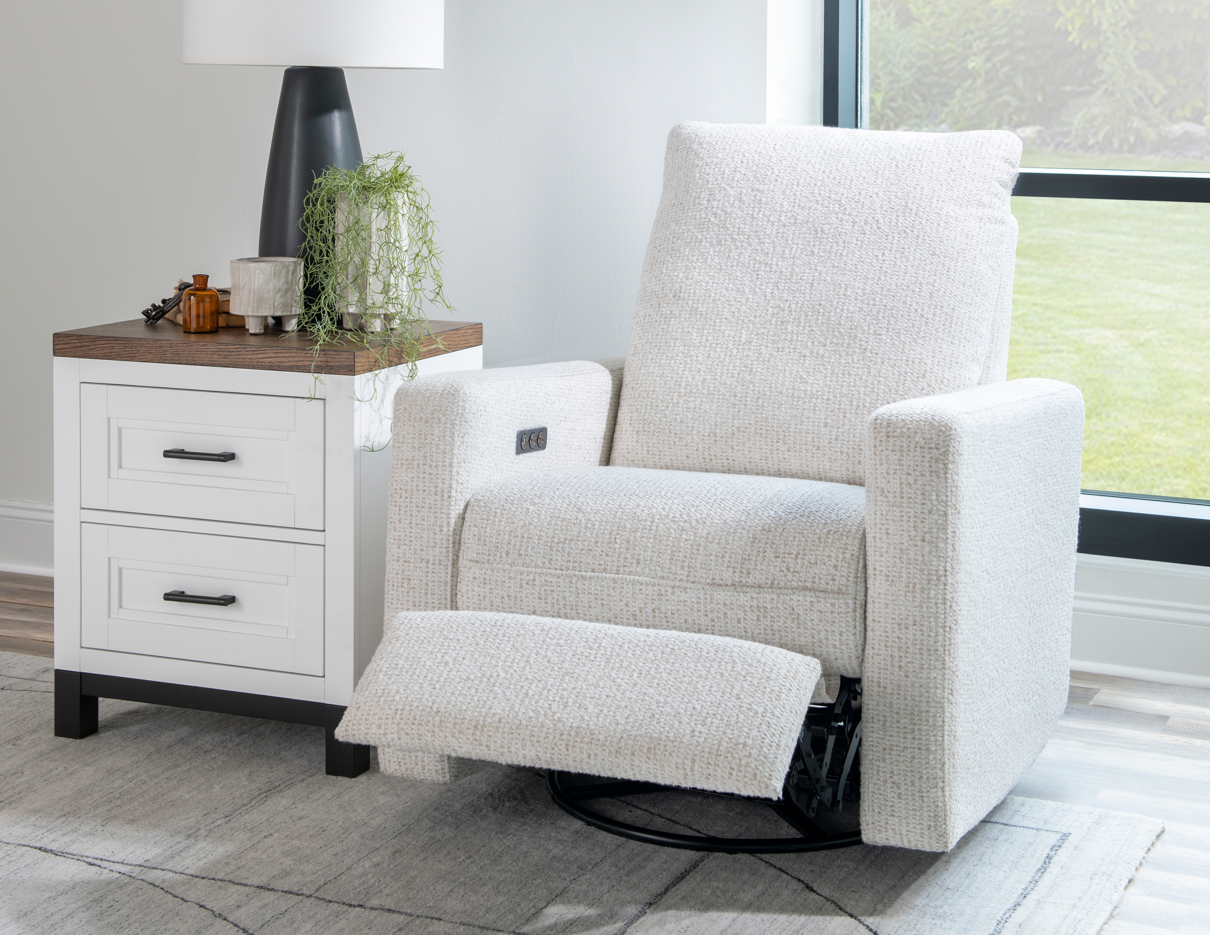 Legacy Classic Solana Positano Clay Biscotti P1 Swivel Glider