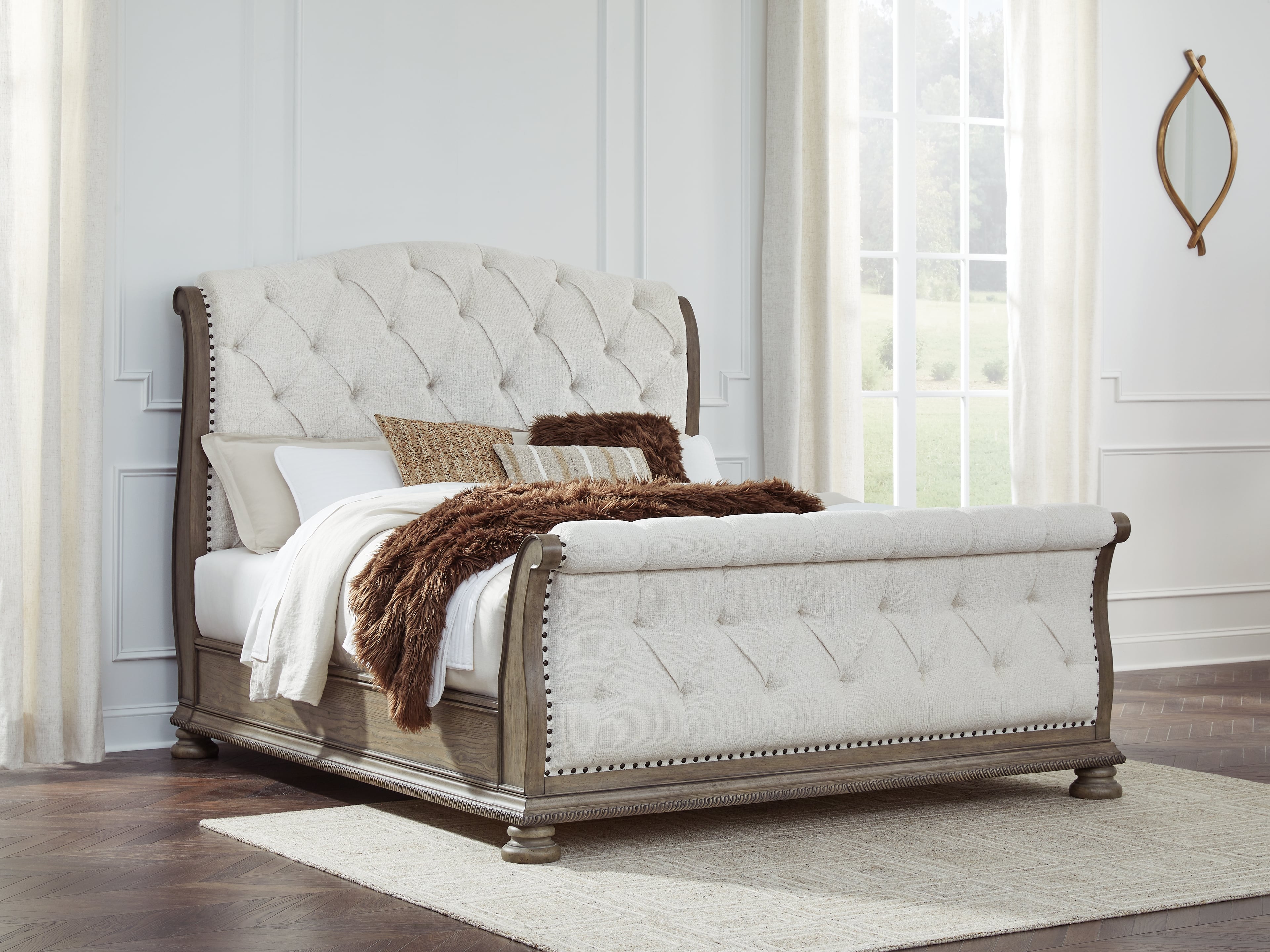 Signature Design by Ashley Ardenfield King Upholstered Sleigh Bed