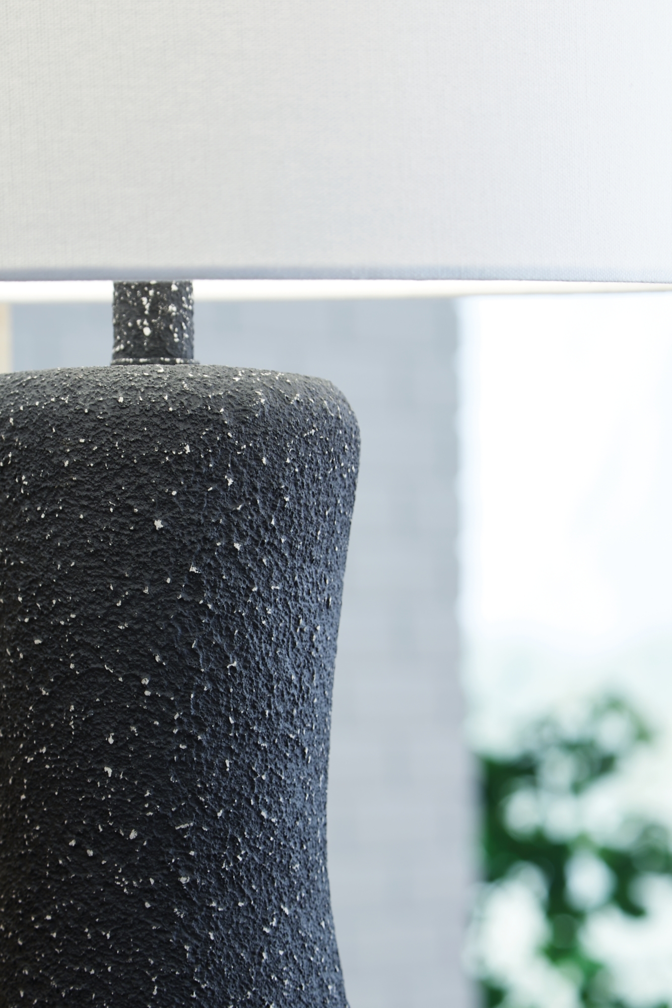 Signature Design by Ashley Maykins Metal Table Lamp