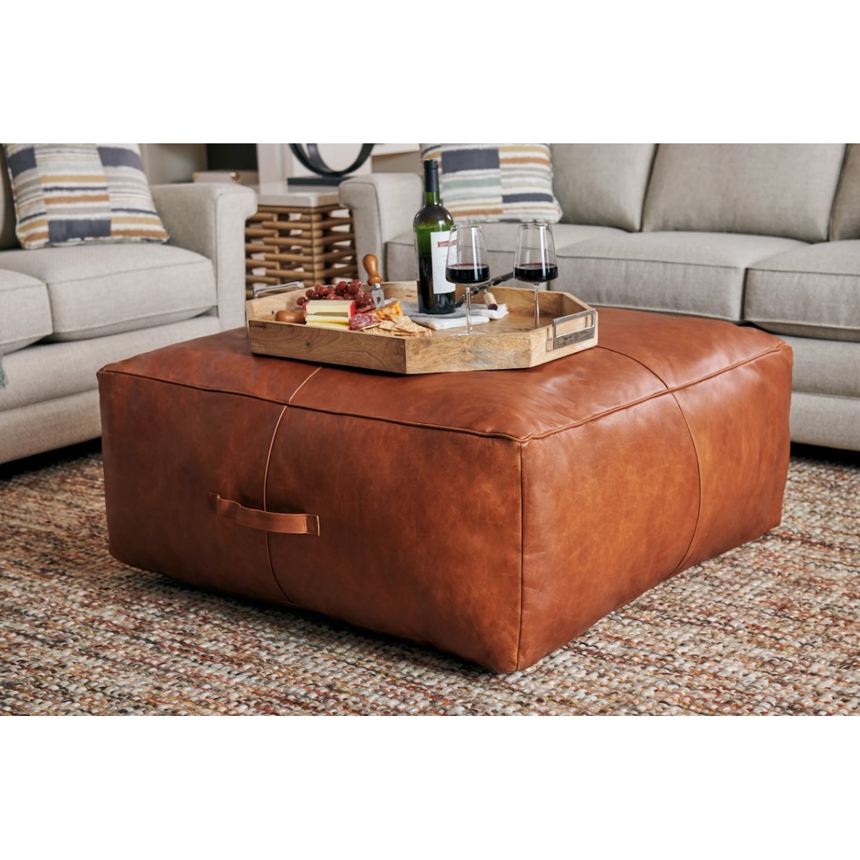 Hammary Trunkclub Large Square Pouf