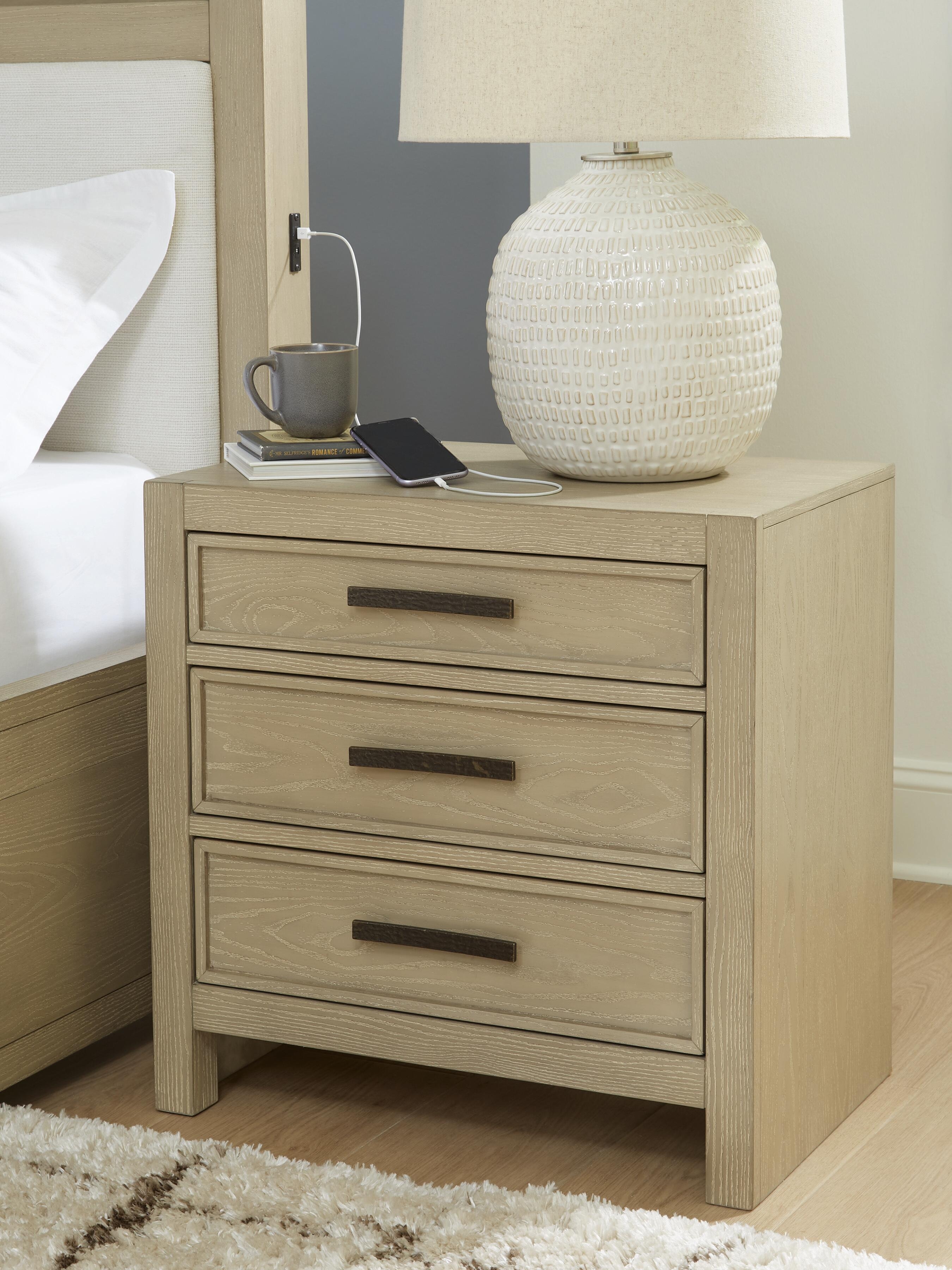 3-drawer Nightstand