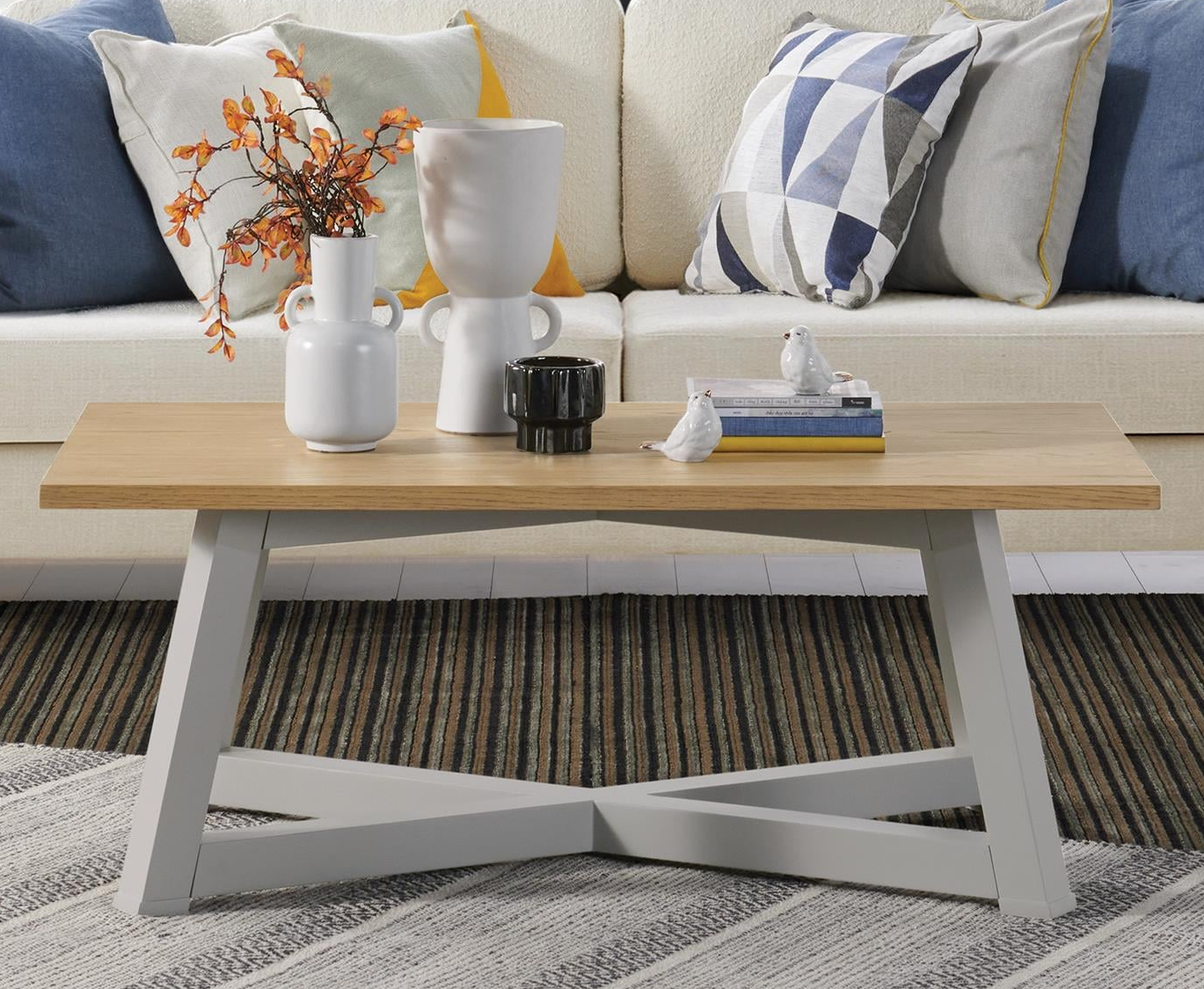 Riverside Furniture Beaufort 11302 Farmhouse Large Cocktail Table with