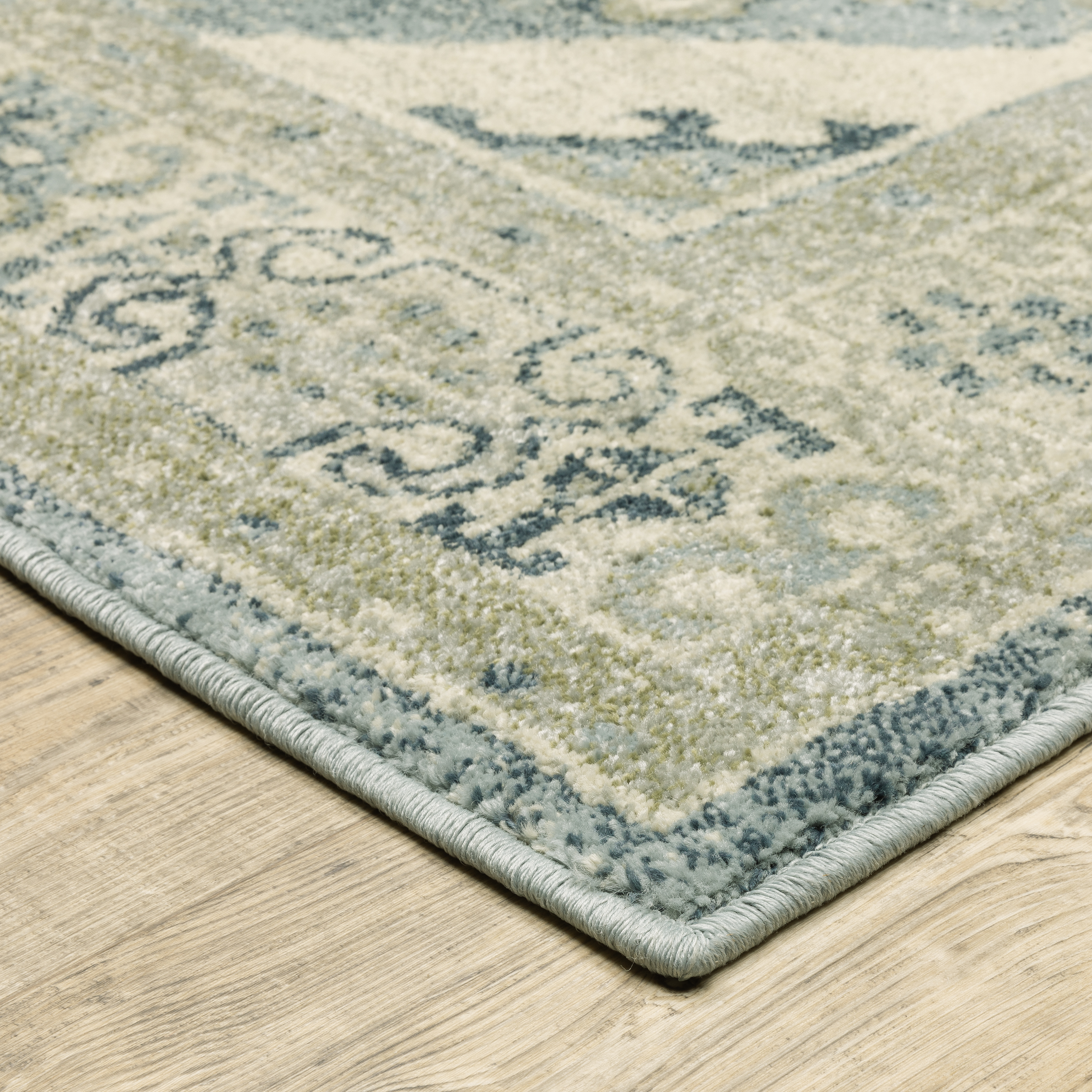 6' 7" X  9' 2"  Rug