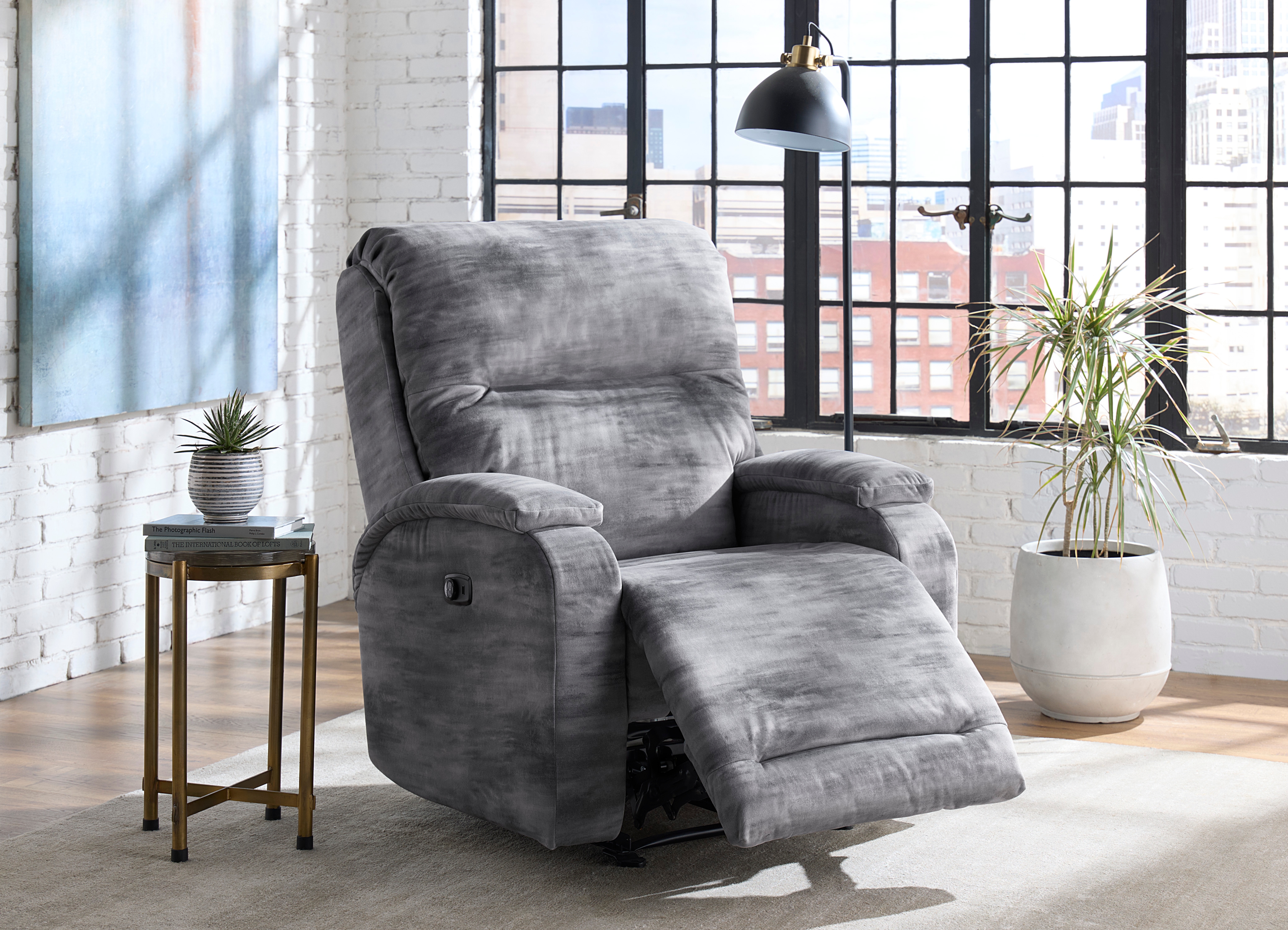 Best Home Furnishings Maverly Power Space Saver Recliner