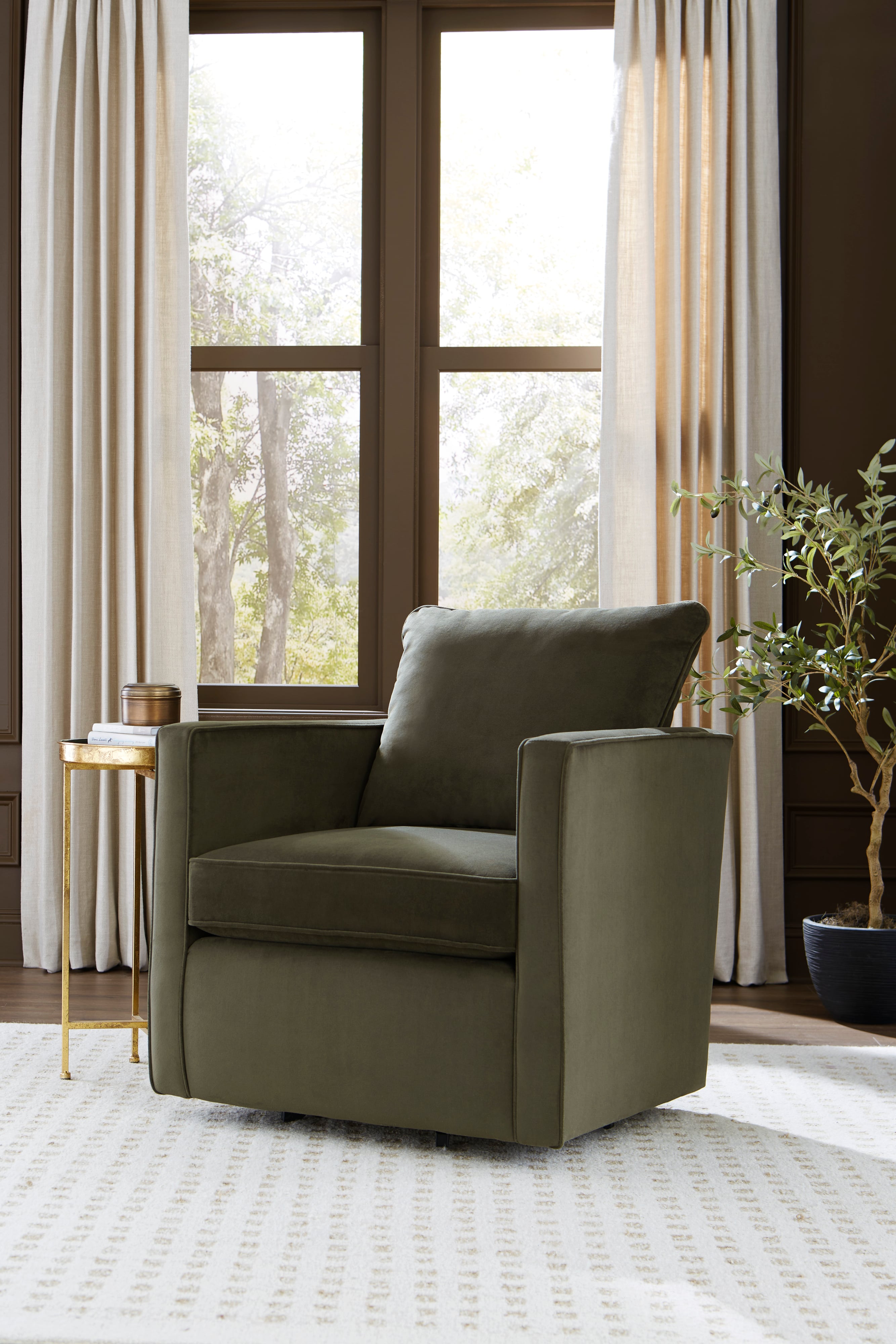 Best Home Furnishings Heidi Swivel Chair