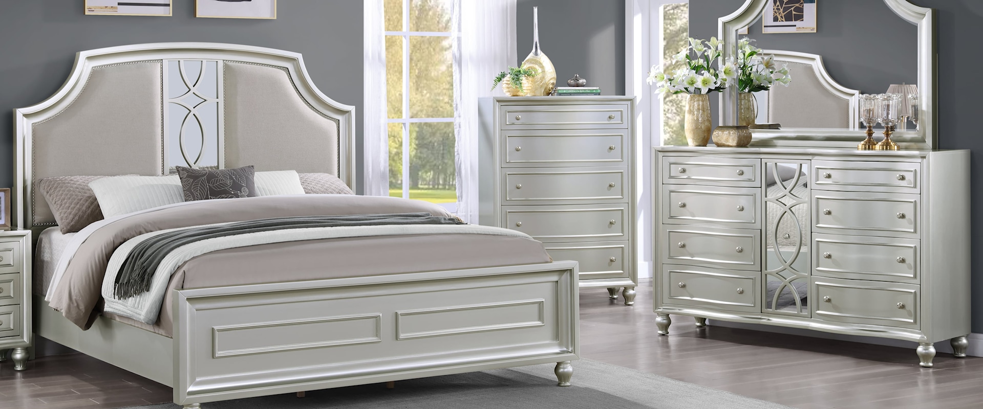 Traditional 4-Piece Bedroom Set