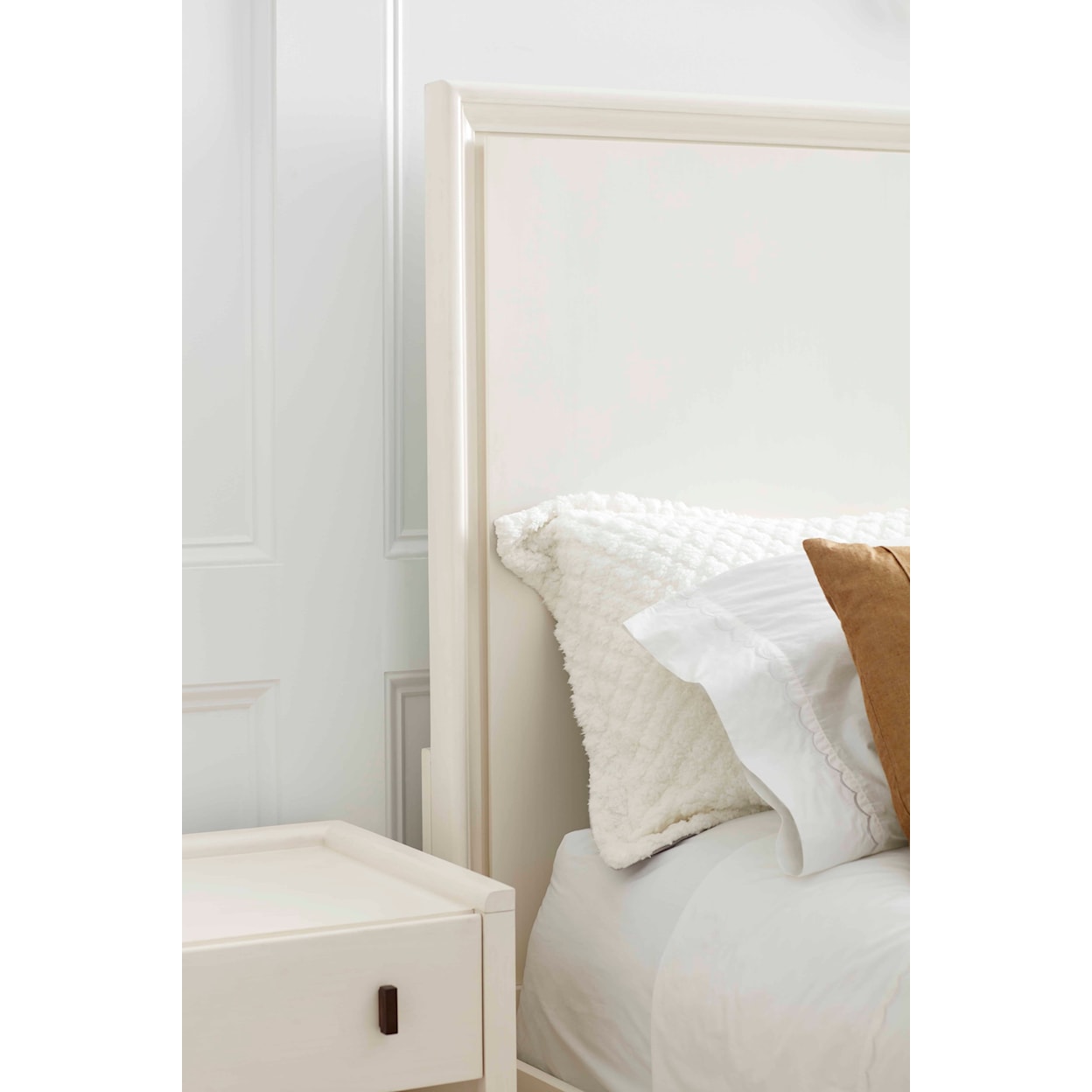 A.R.T. Furniture Inc Blanc Queen Panel Bed